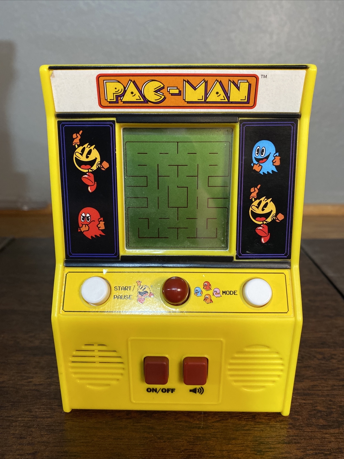 Pac-Man 2016 Retro Mini Arcade Machine Bandai Namco #09521 Tested Works Great