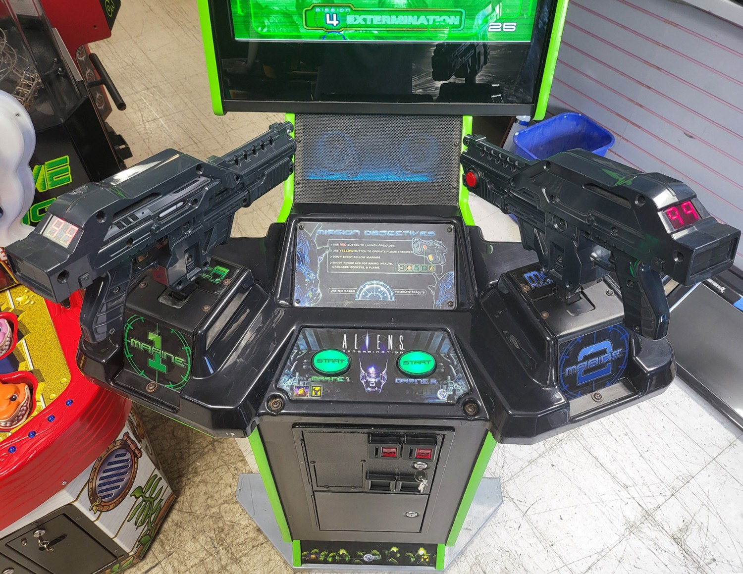 ALIENS EXTERMINATION Full Size Arcade Gun Shooting Video Game Machine – 27″ LCD