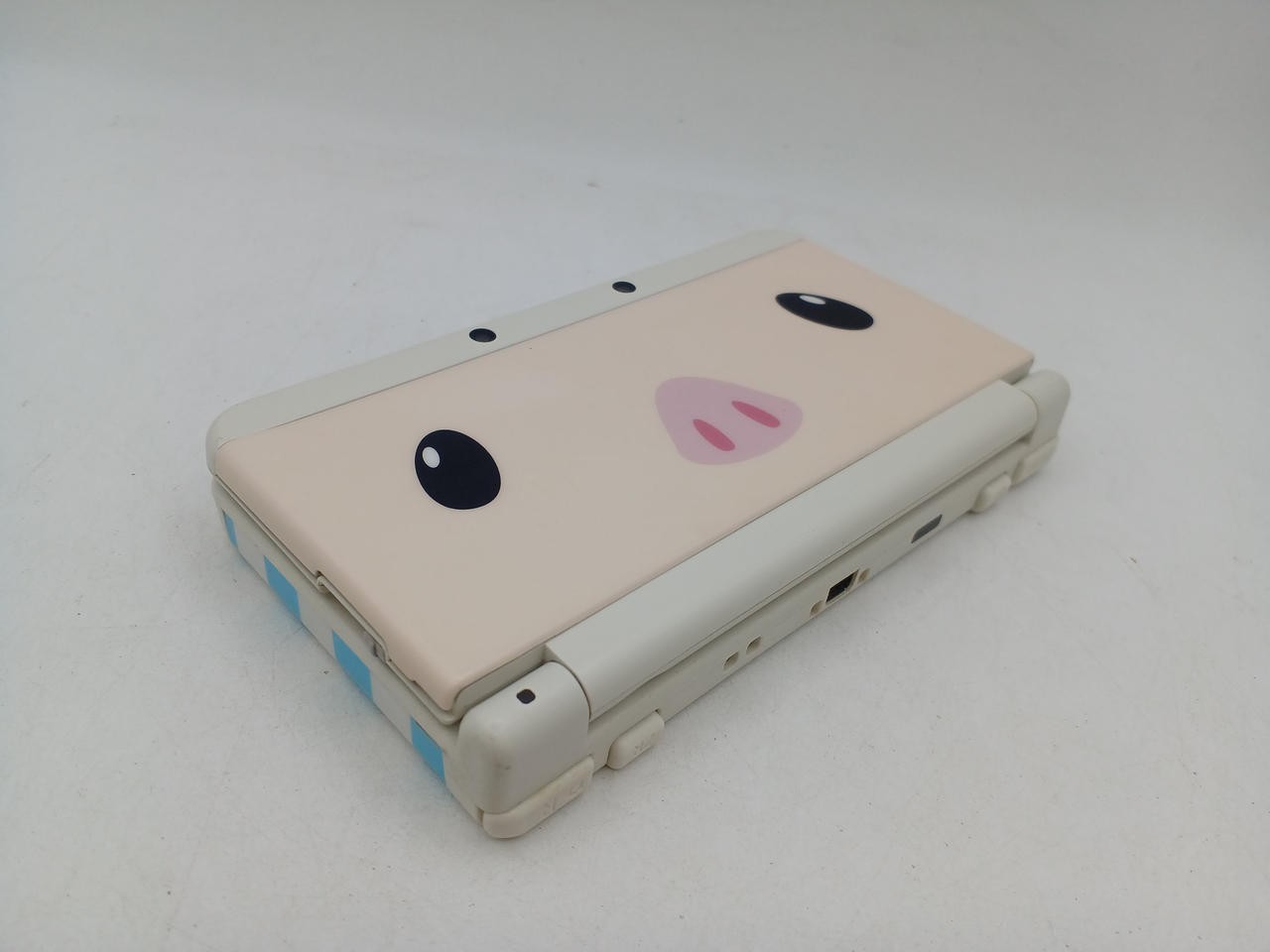 Nintendo New 3DS White Console Monster Hunter Poogie Plate Stylus SD JPN Version