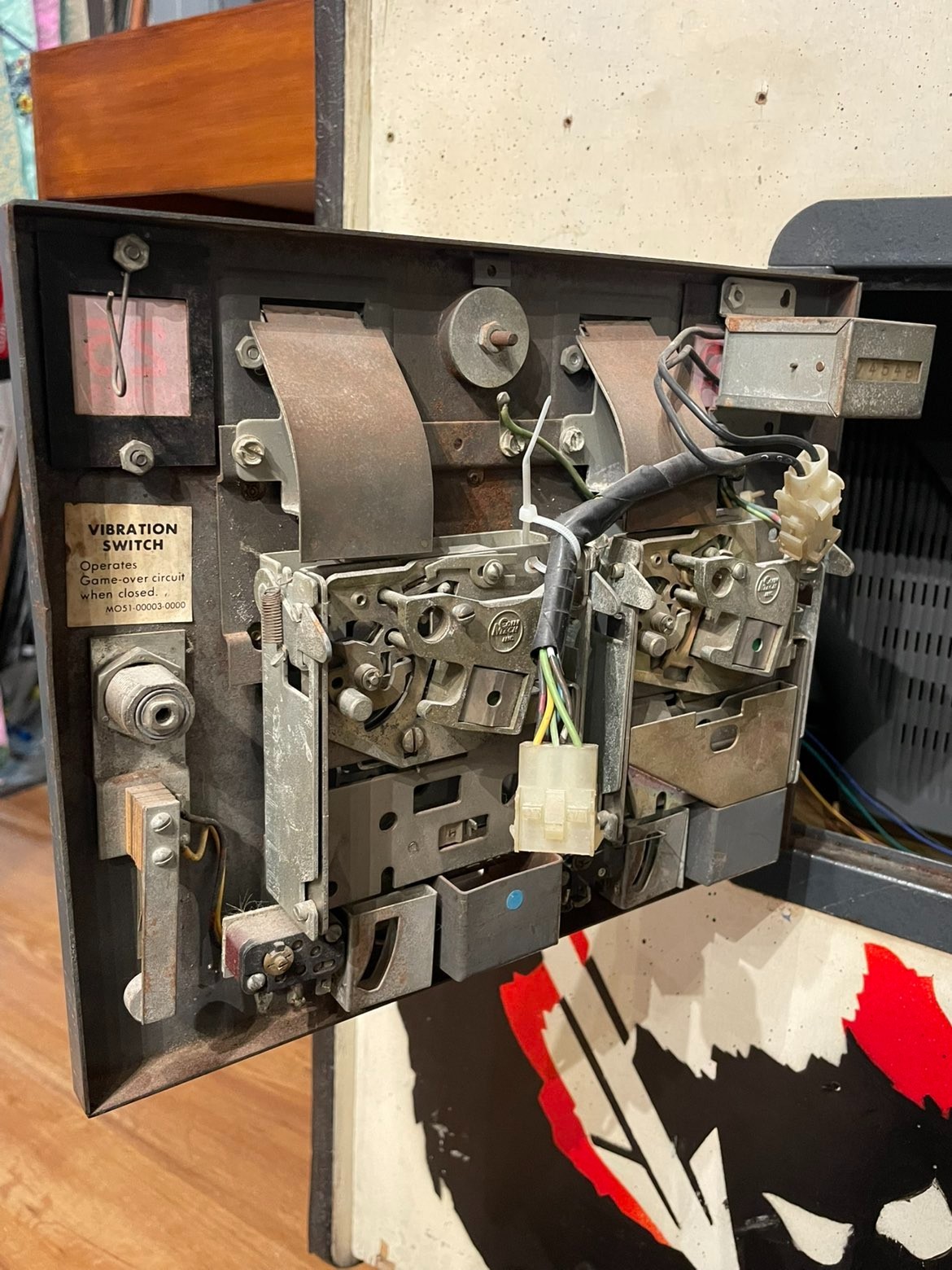 Vintage 1978 Space Invaders Arcade Cabinet with Upgraded Internals