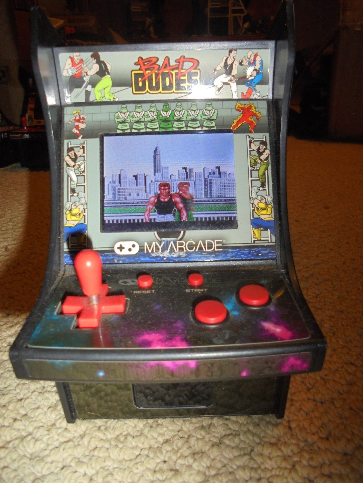 MY ARCADE BAD DUDES MINI HANDHELD GAME~BASIC FUN~NEW WAVE TOYS~NUMSKULL~HTF~L@@K