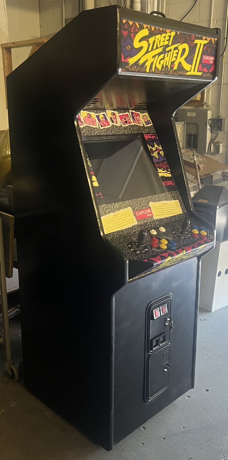 STREET FIGHTER II ARCADE MACHINE by CAPCOM 1991 (Excellent Condition)
