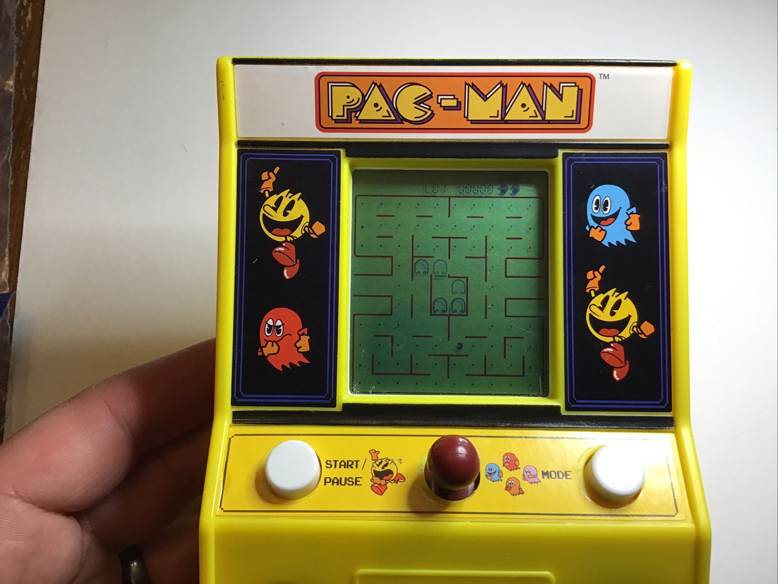 Pac-man Mini Hand Held Video Arcade Yellow Still works!