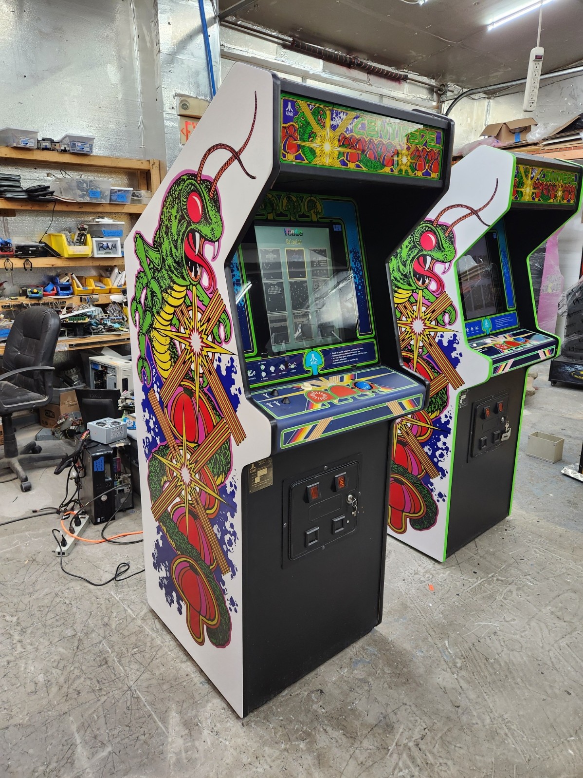 CENTIPEDE Stand Up Full Size Arcade Machine Classic Video Game 9 Games in 1 (#1)