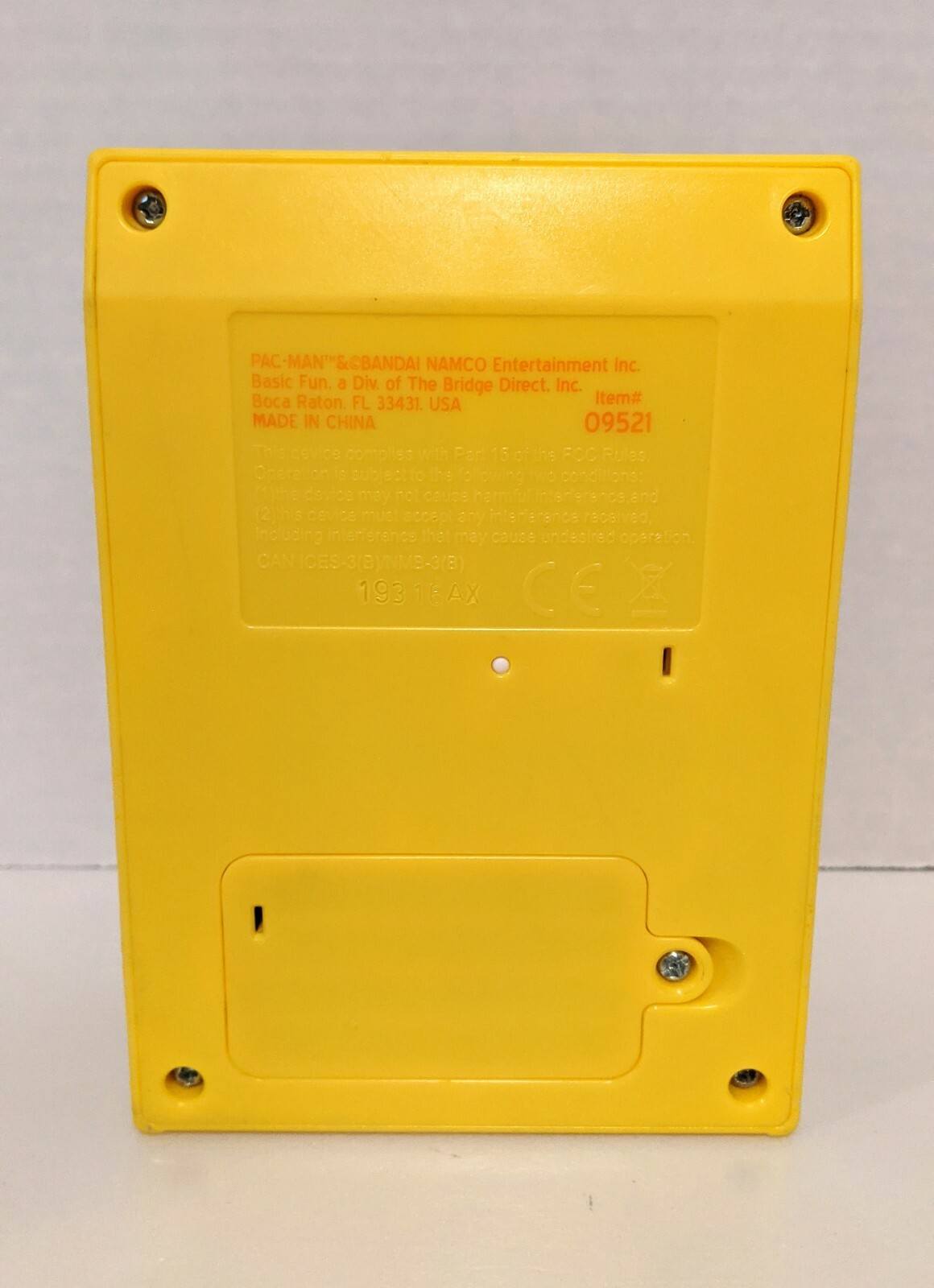 Bandai Namco Pac-Man Mini Handheld Arcade Game Item 09521 Tested