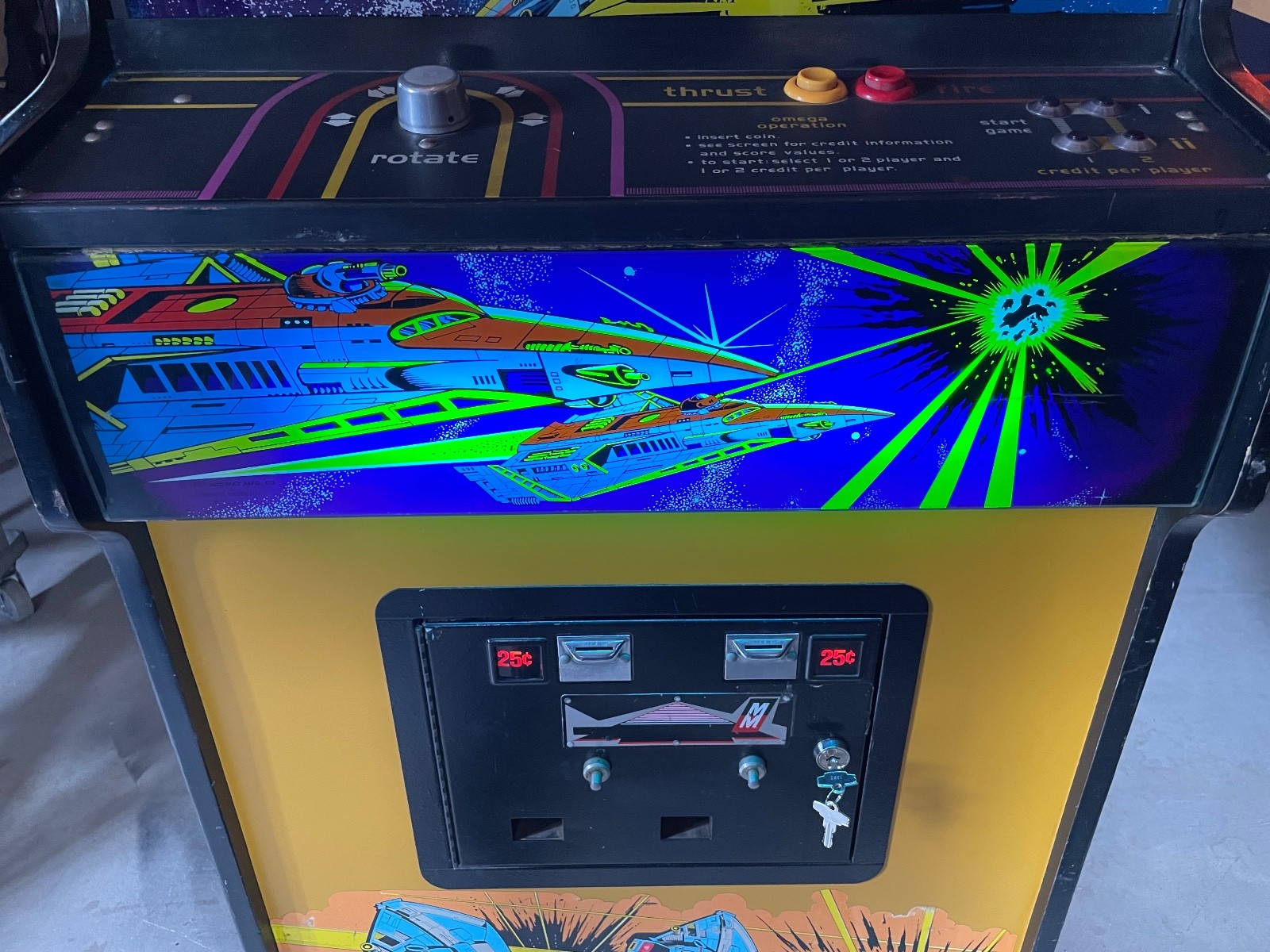 Midway Omega Race Video Arcade Game Machine Black and White X-Y Monitor