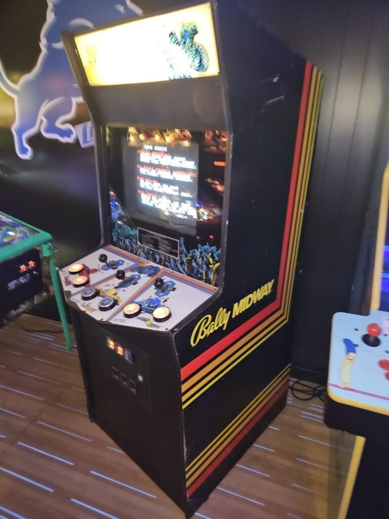 POWER DRIVE ARCADE MACHINE by BALLY MIDWAY 1987 (Excellent Condition) *RARE*