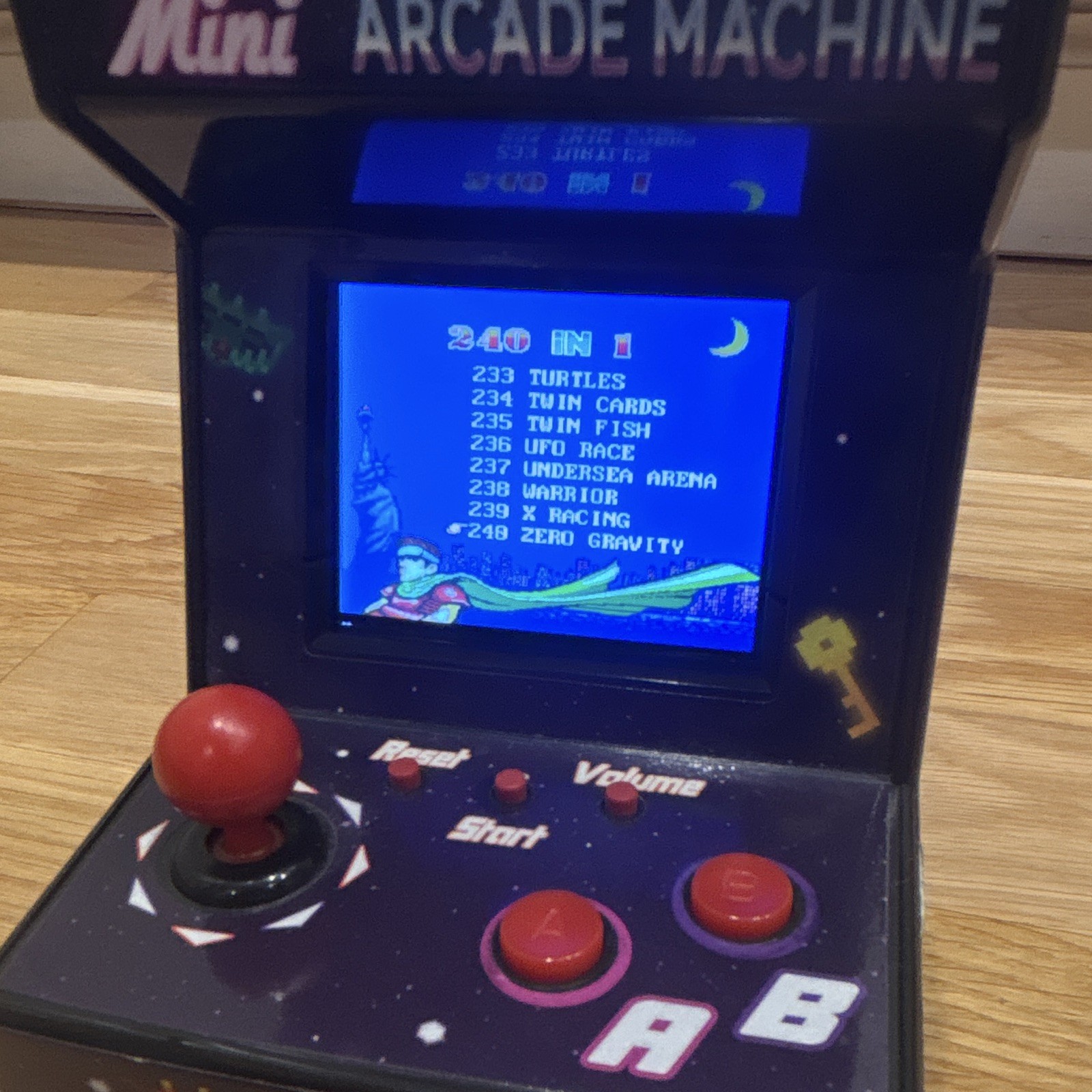 Orb Gaming Mini Arcade Machine 240 in 1 Collectible Video Arcade Repro 2018