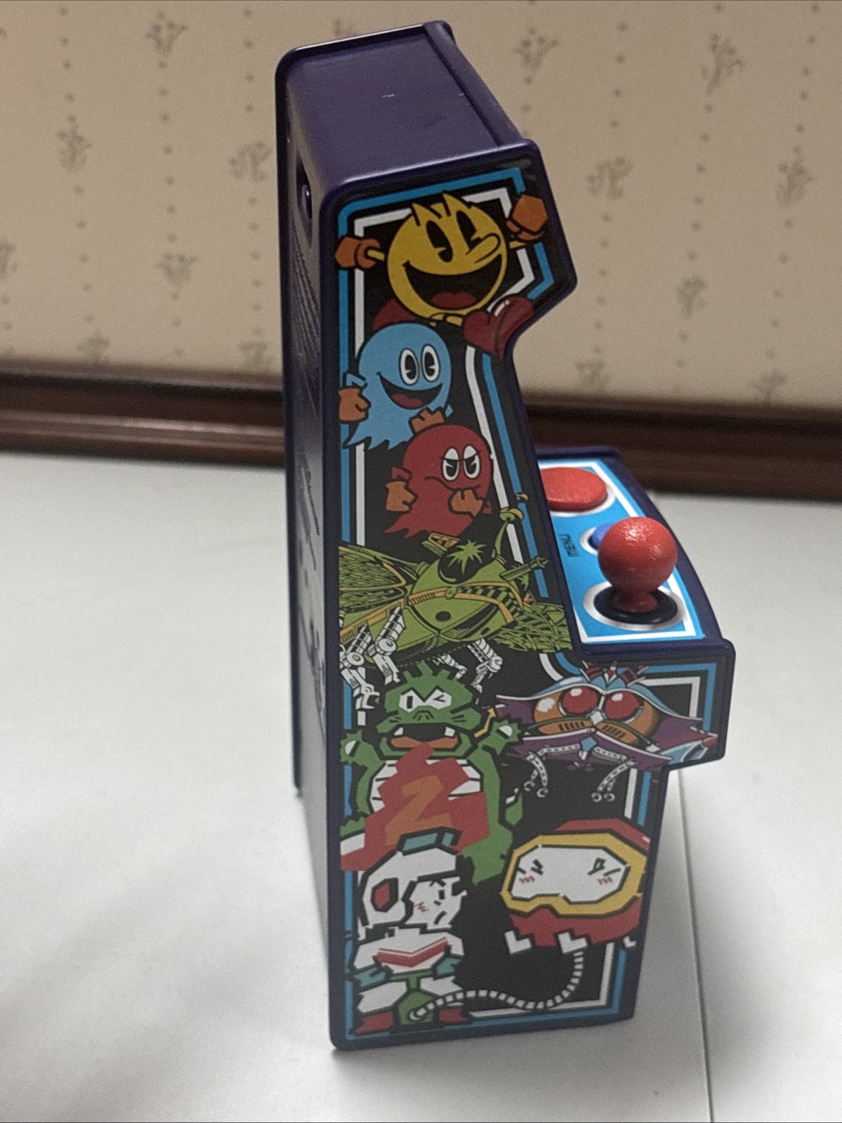 STRANGER THINGS PALACE ARCADE HASBRO MINI GAME Unit Many Games Tested And Works