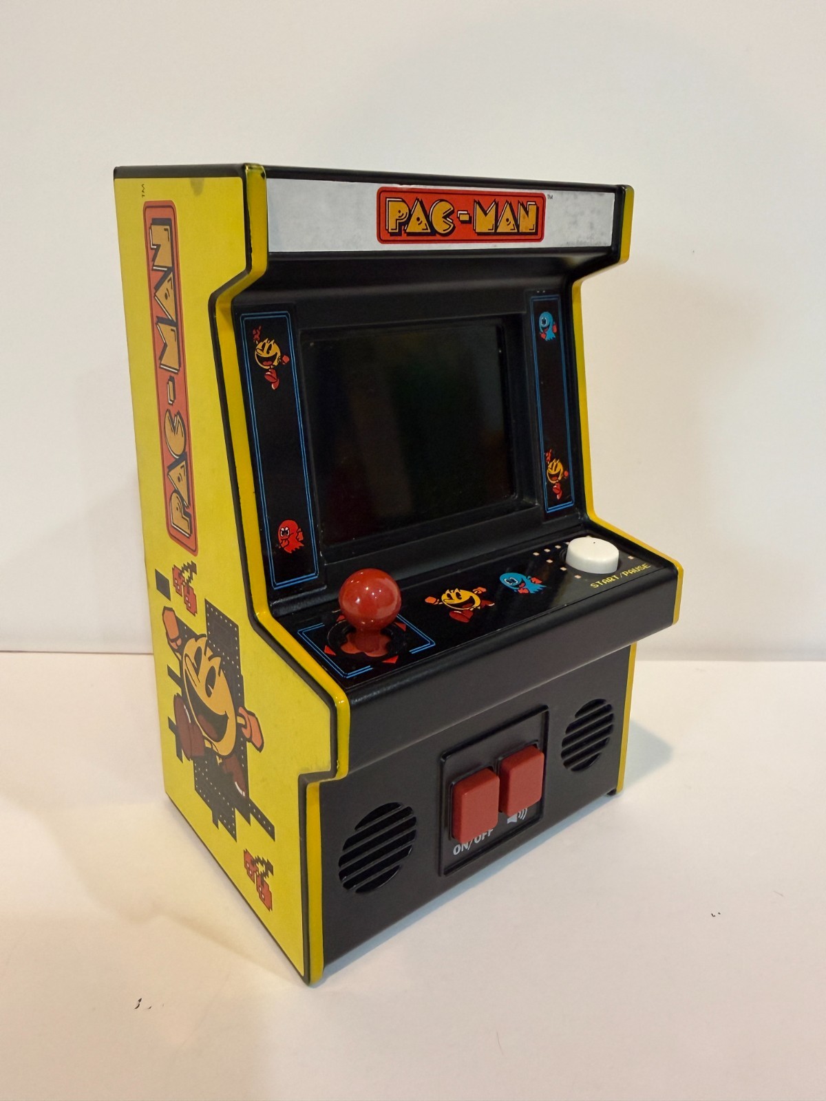 Pac-Man Mini Arcade Machine – 5.5″ – Basic Fun – Arcade Game