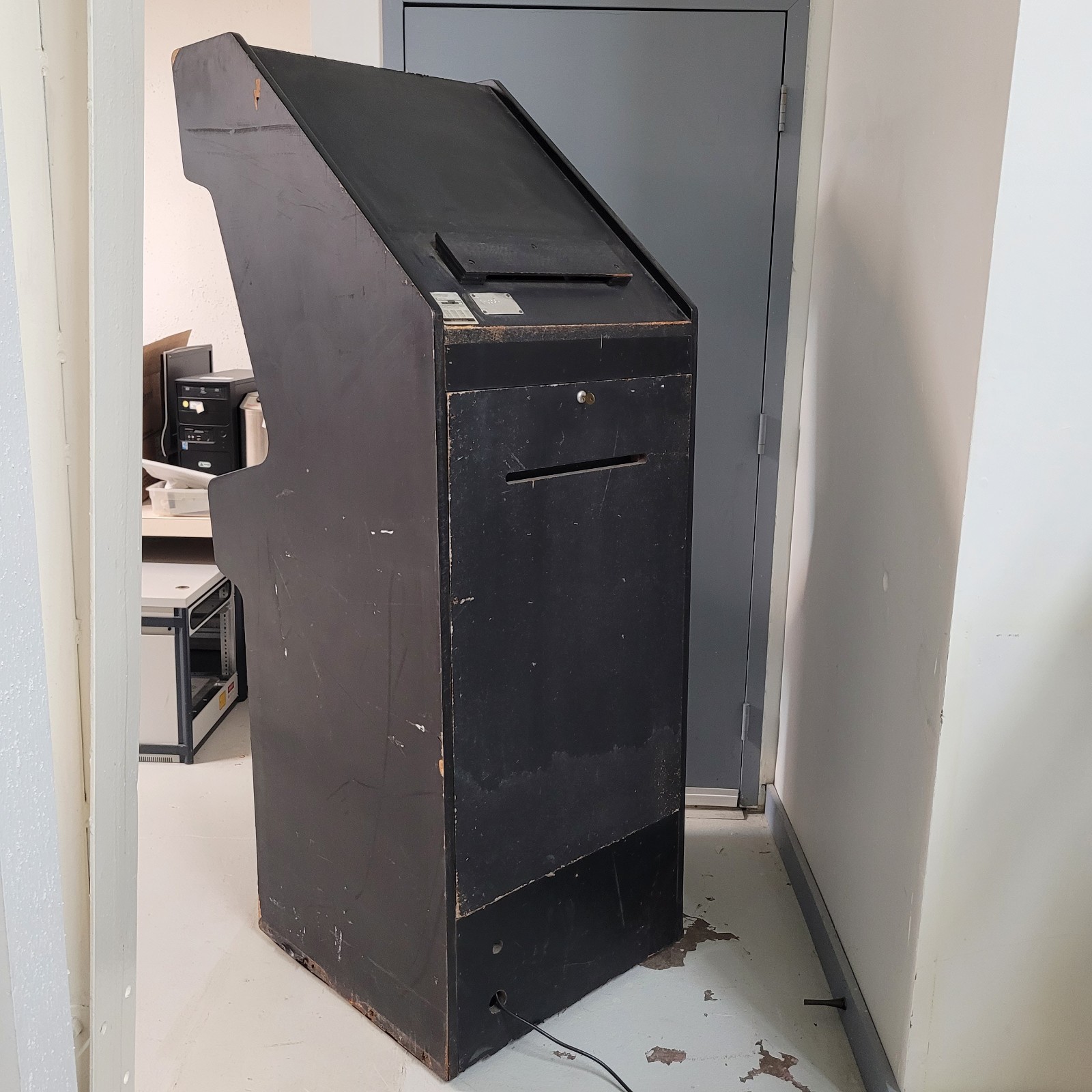Vintage Sammy Survival Arts Arcade Cabinet Video Game 1994 – Tested Working