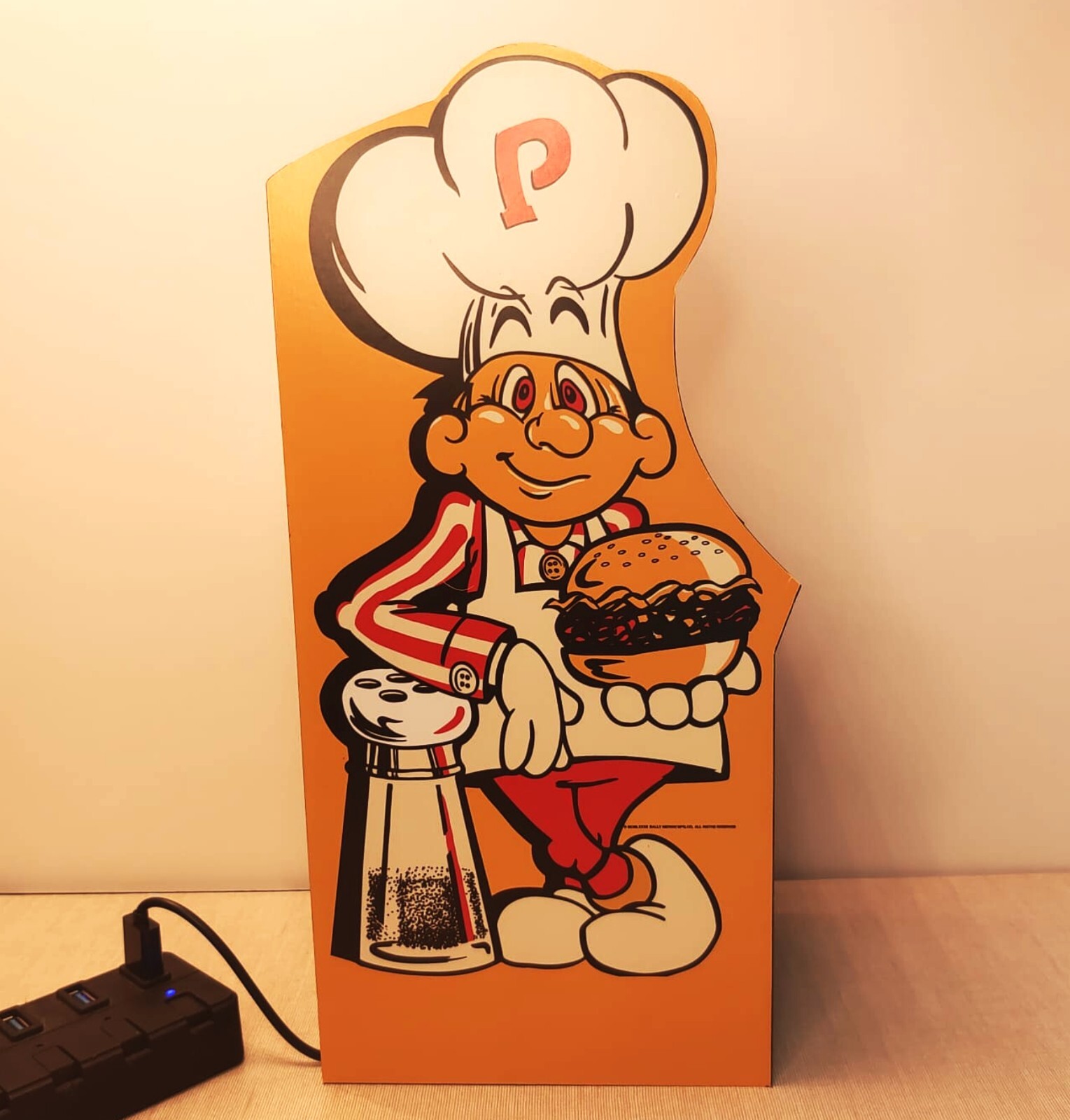 Burger Time 1/6 scale mini working arcade cabinet (Playscale, New Wave Toys).