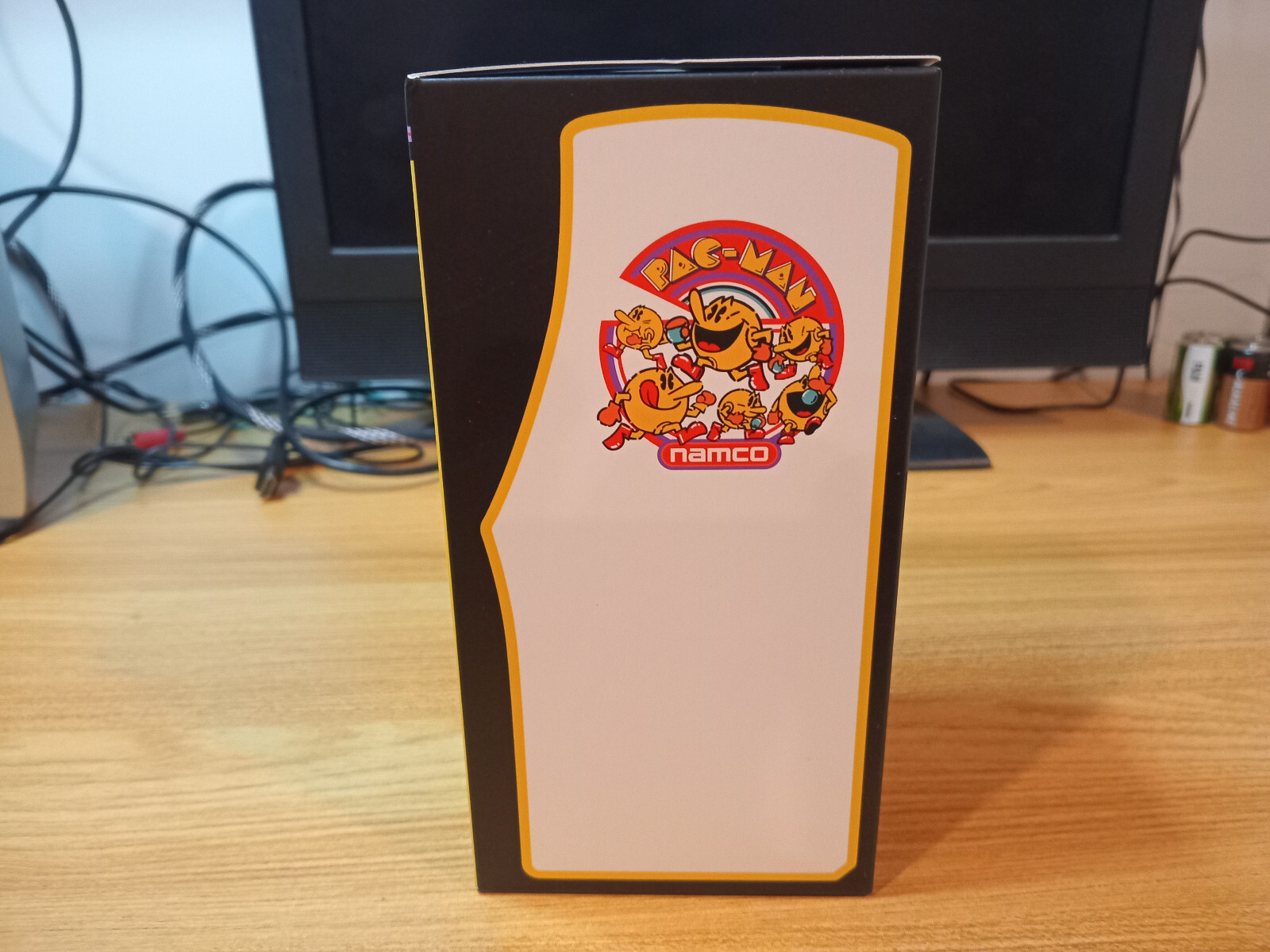 Freeing Namco Pac-Man 1/12 scale arcade (unopened, brand new)