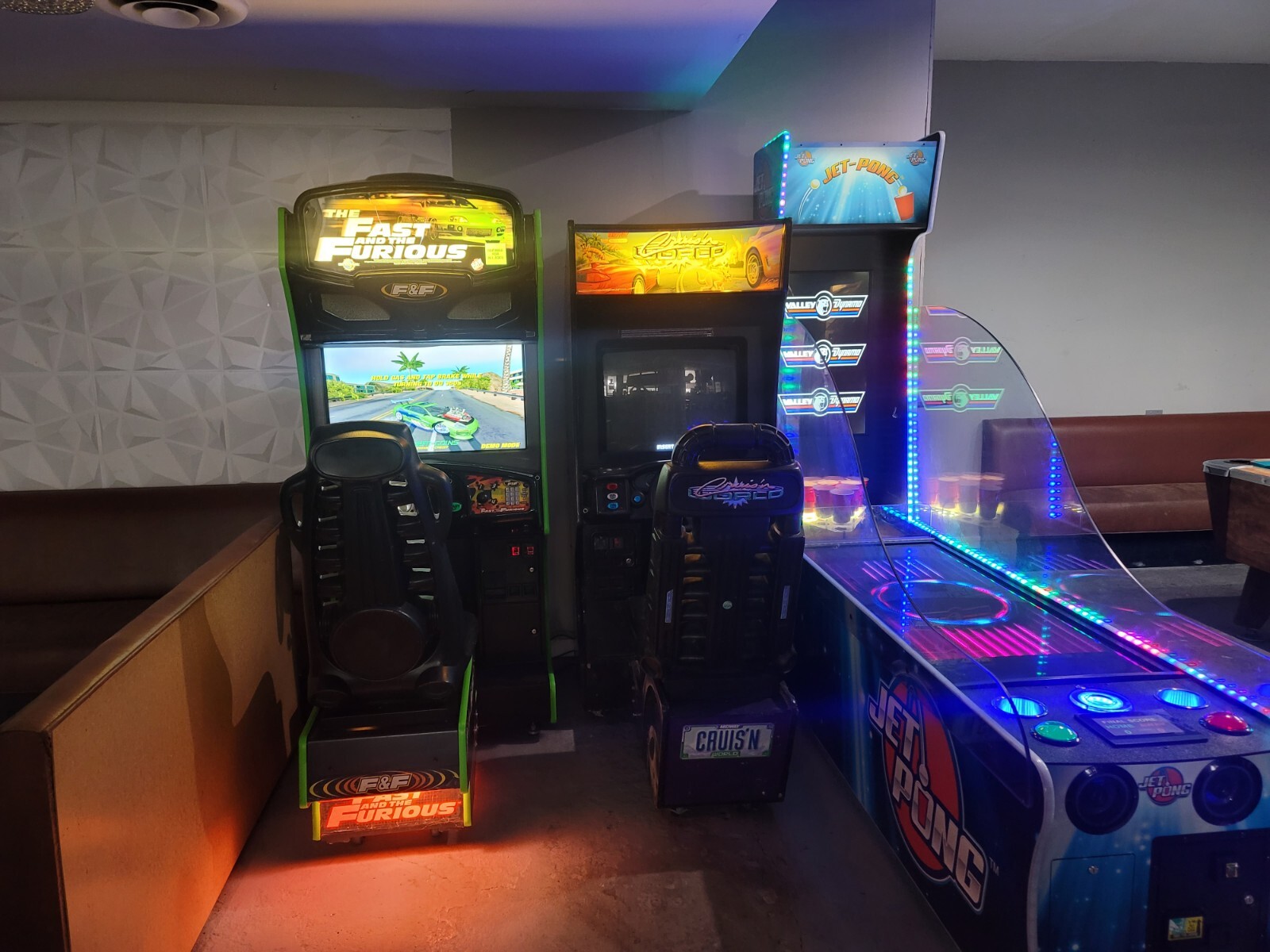 Fast & Furious Sit Down Arcade Driving Video Game Machine Lcd