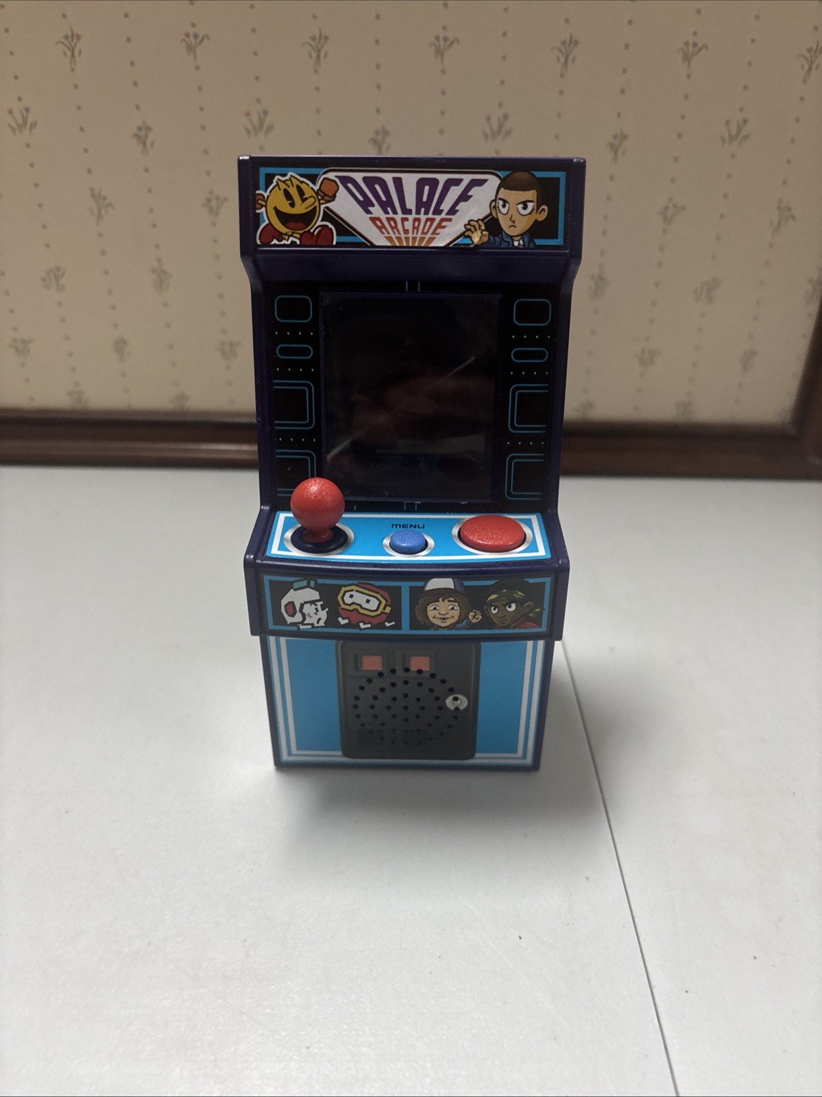 STRANGER THINGS PALACE ARCADE HASBRO MINI GAME Unit Many Games Tested And Works