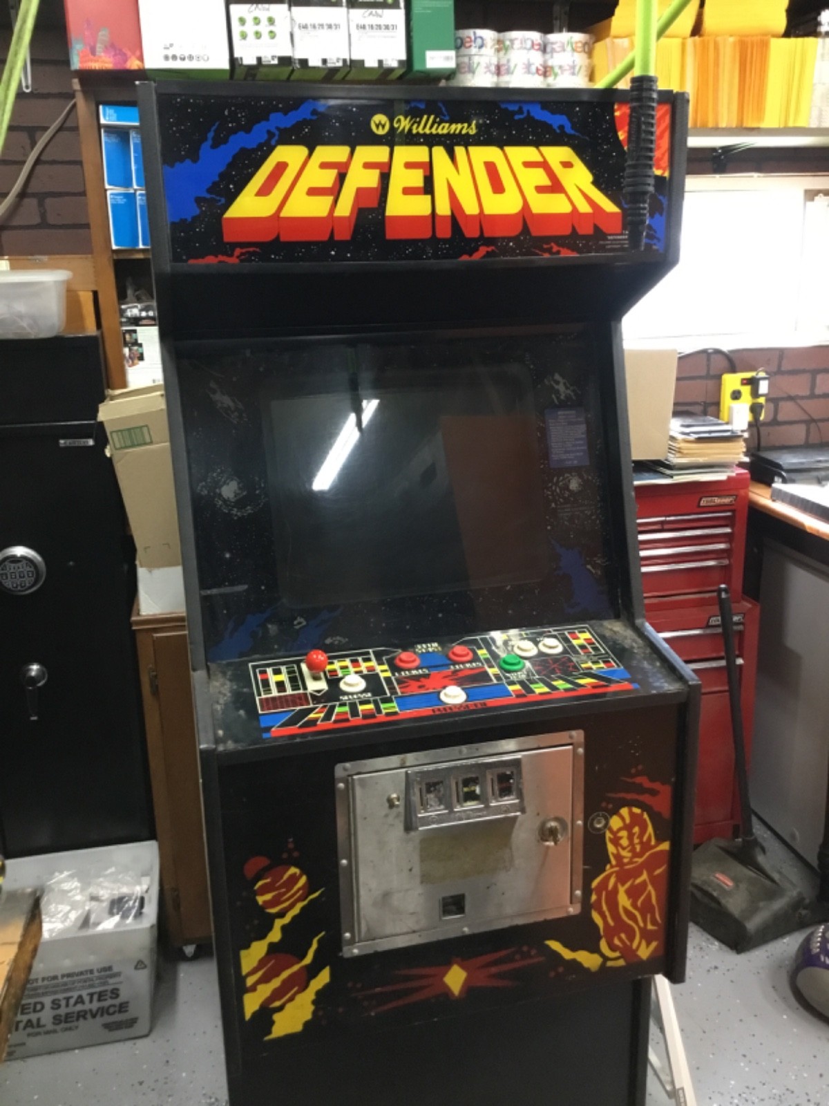 DEFENDER Arcade, Good Working Original Video Game cabinet