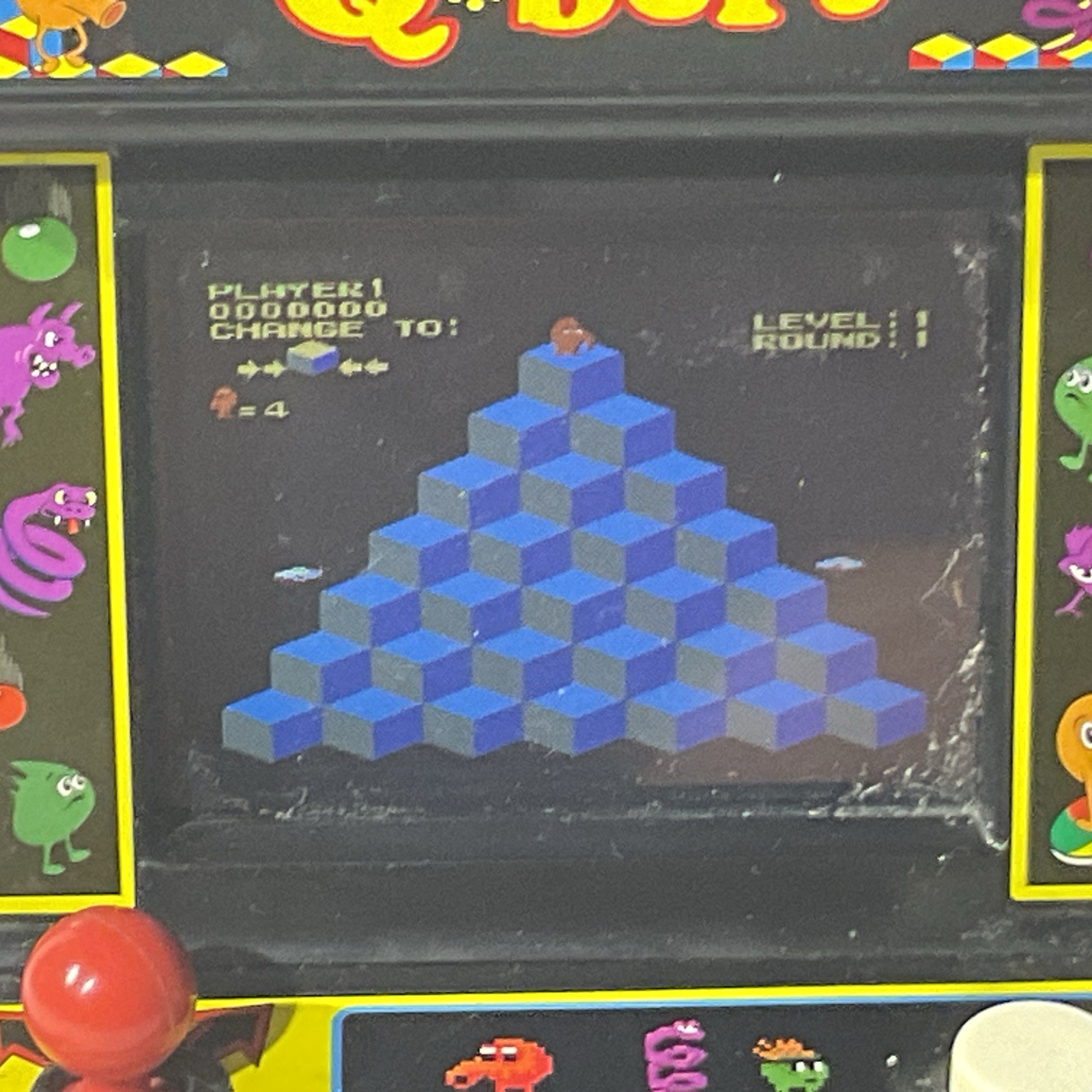 Q Bert Mini Arcade Game 2016 Miniature