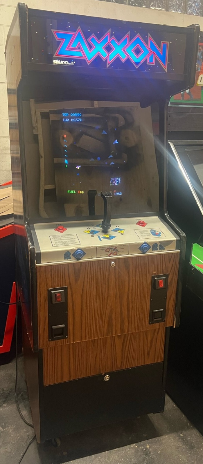 ZAXXON ARCADE MACHINE by SEGA/GREMLIN 1982 (Excellent Condition) *RARE*
