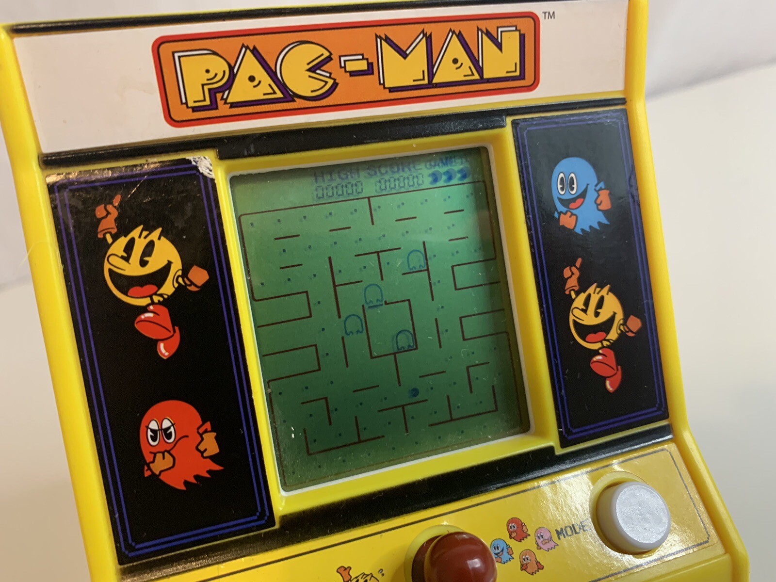 Pac-Man Handheld Retro Mini Arcade Classic Game Bandai Namco Working!