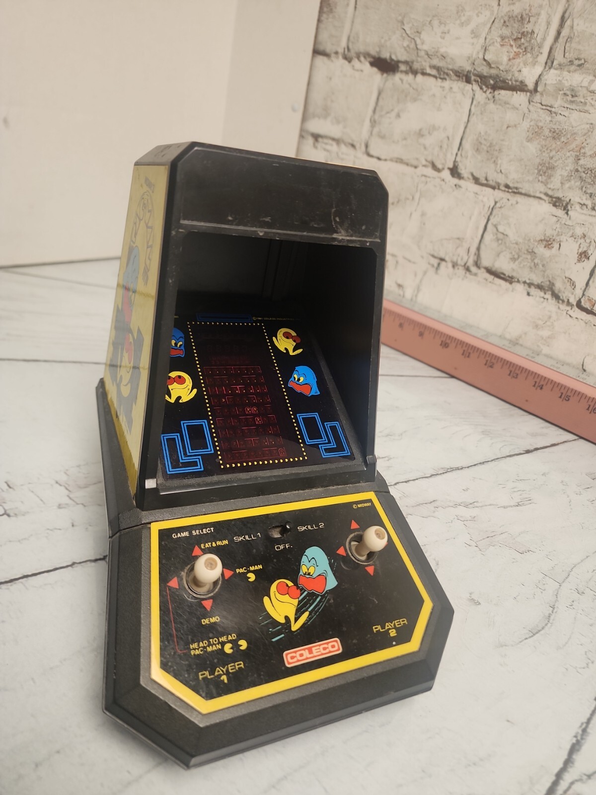 Vtg 1981 Coleco Pac-Man Mini Arcade Table Top Working w/ Battery Cover Game