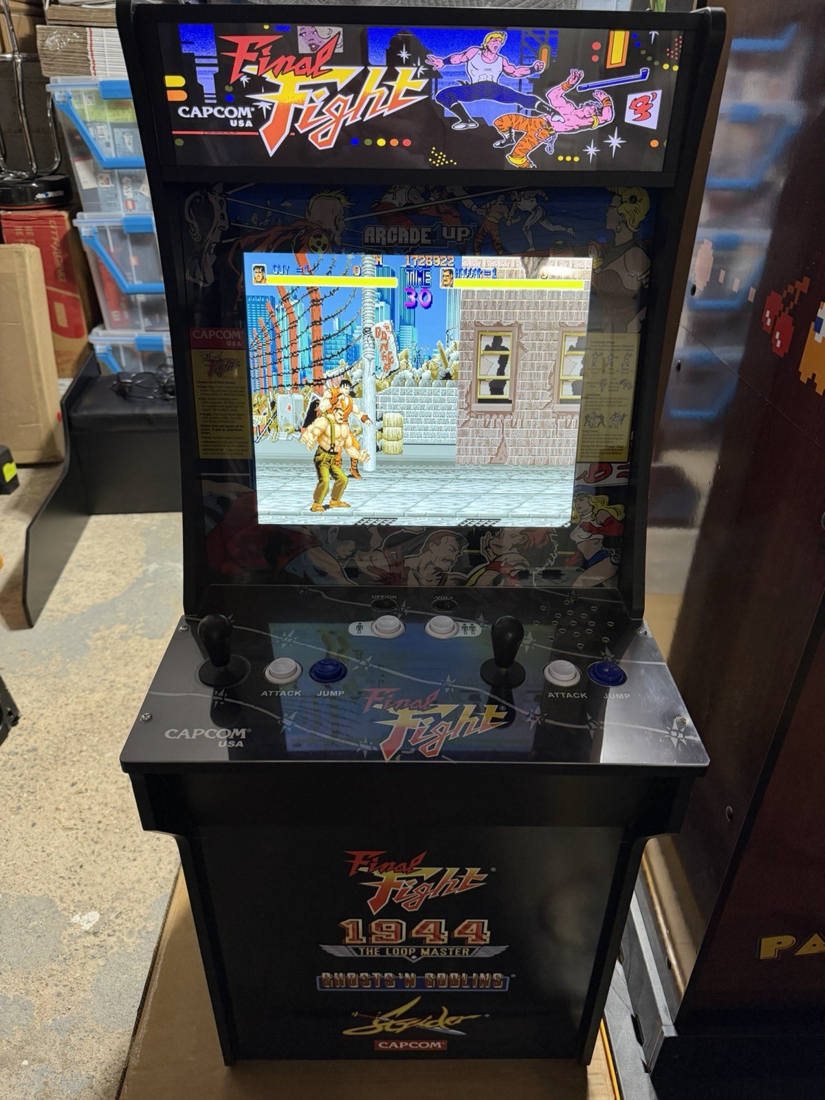 Arcade1Up Final Fight Arcade Cabinet w/ Light-Up Marquee Excellent Condition