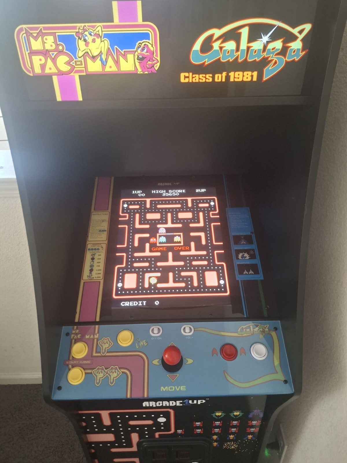Arcade1up Class of 81′ Deluxe Arcade Game – Blue