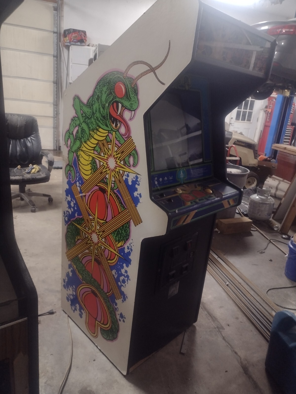 Classic Vintage 1980’s Atari Centipede FULL SIZE Rare Arcade Game