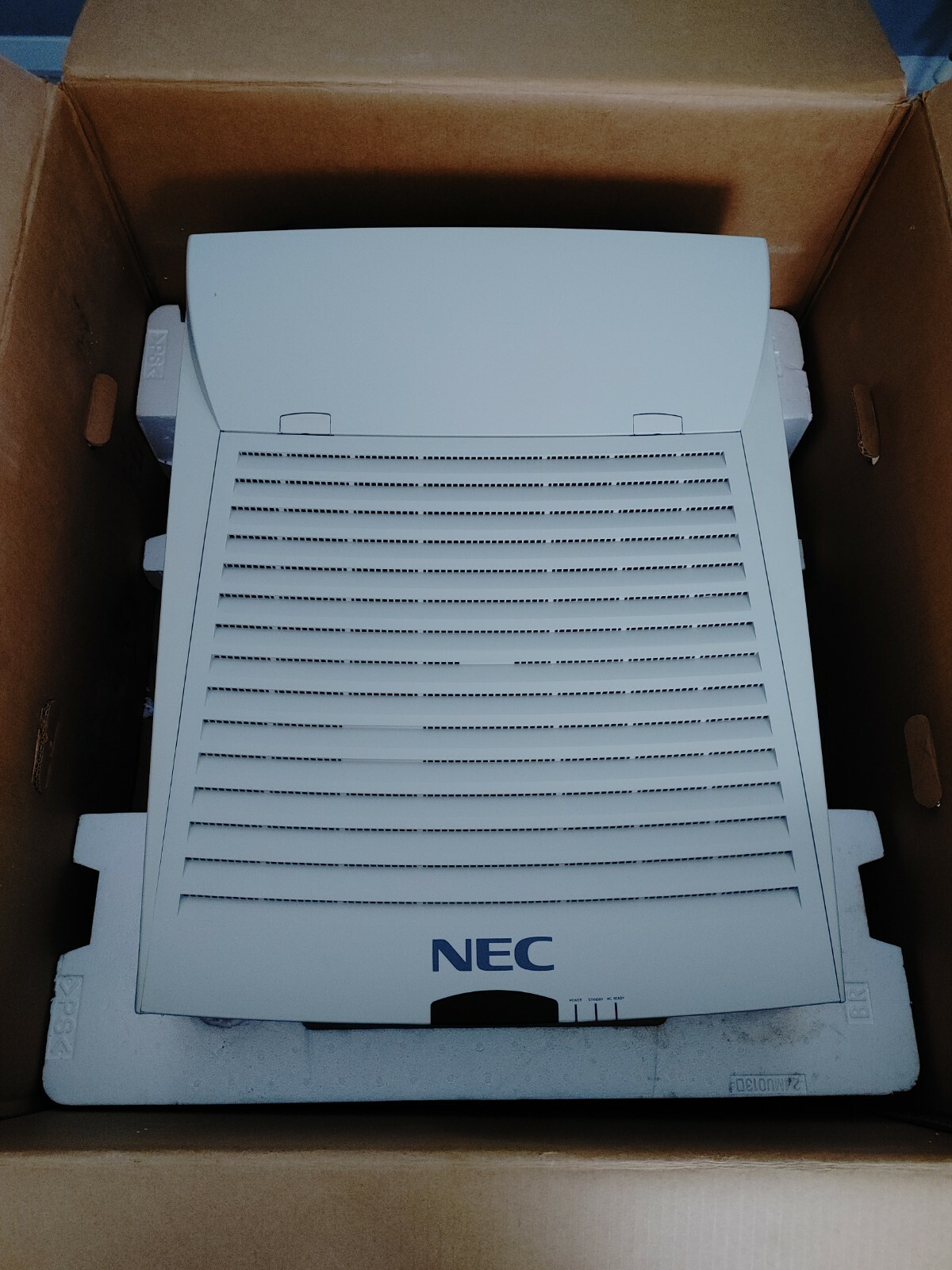 NEC CRT Projector