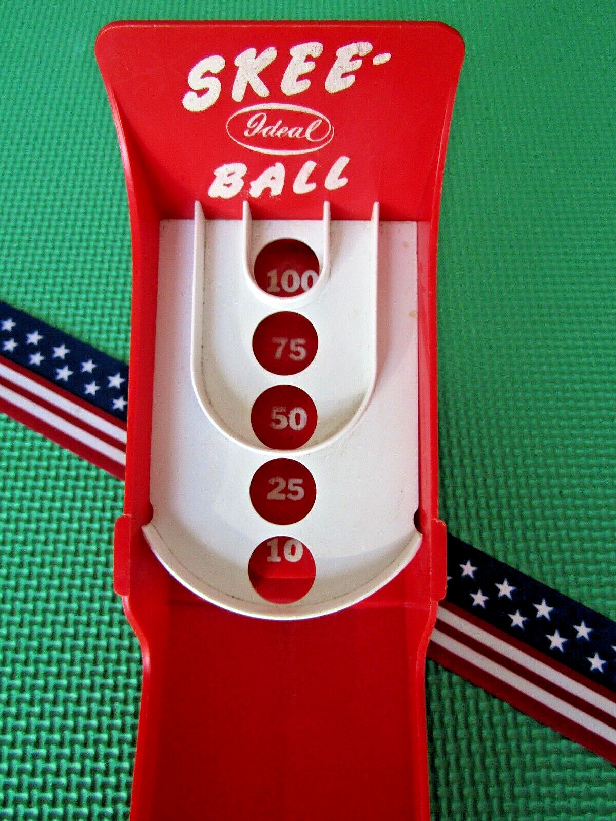 skee ball arcade game vintage plastic