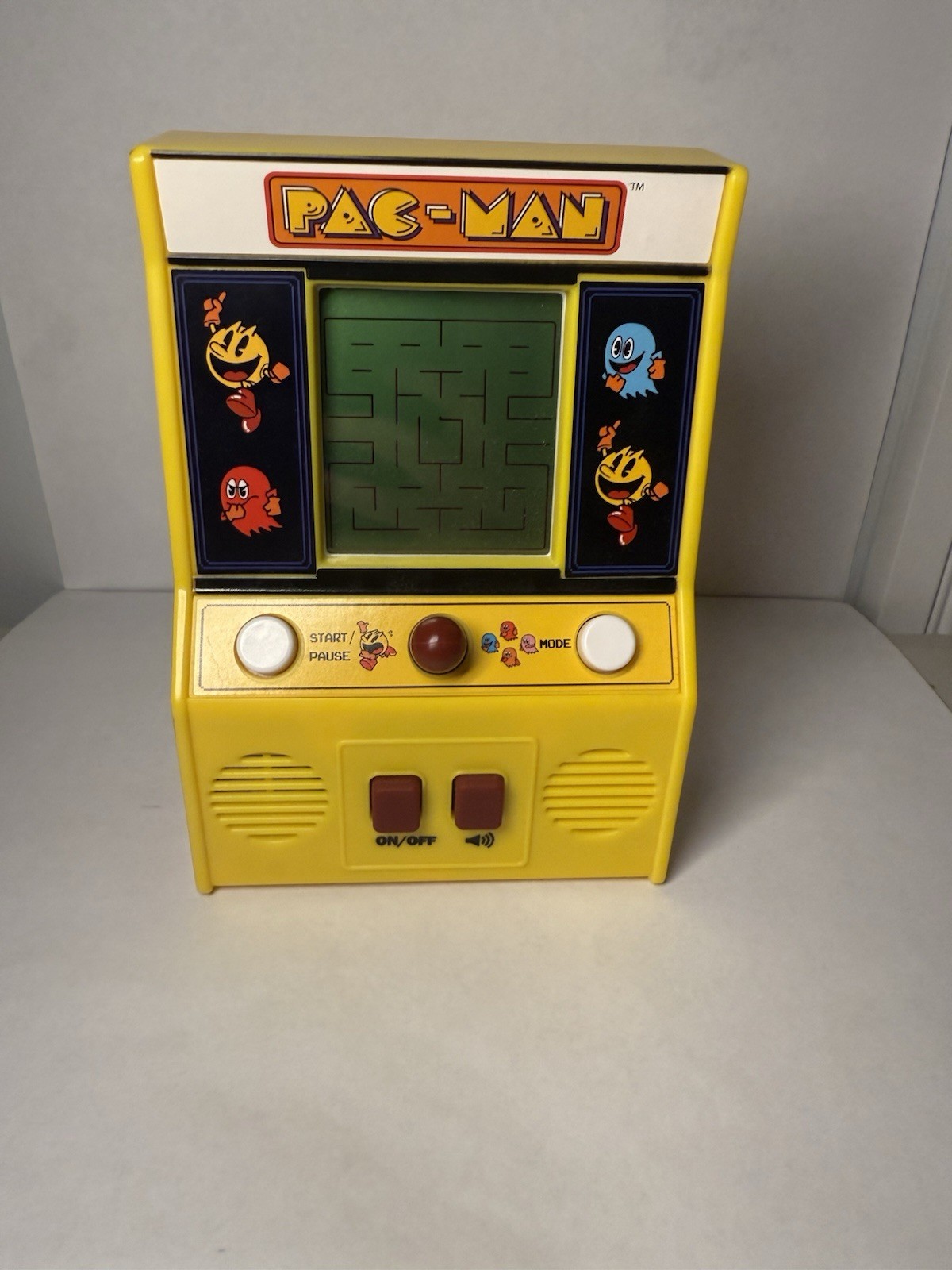 Ms. Pac-Man & Pac-Man Mini Hand-Held Arcade Machines