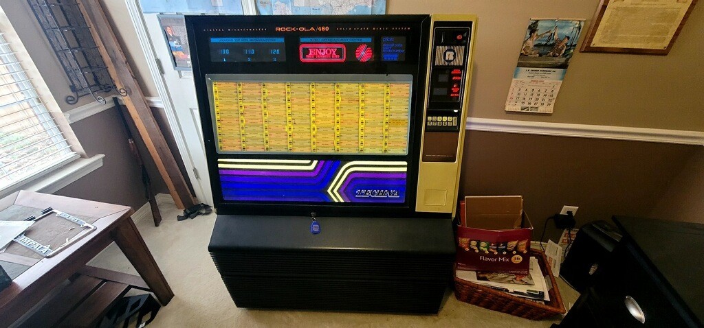 Rock-Ola 480 Jukebox 1978 Single Owner Fully Restored Original Finish