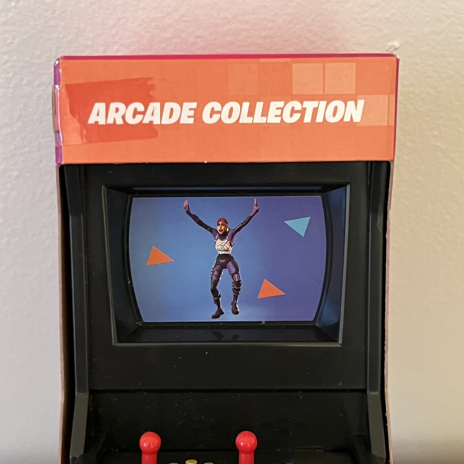 Fortnite Victory Royale Series Arcade Collection Orange Arcade Machine