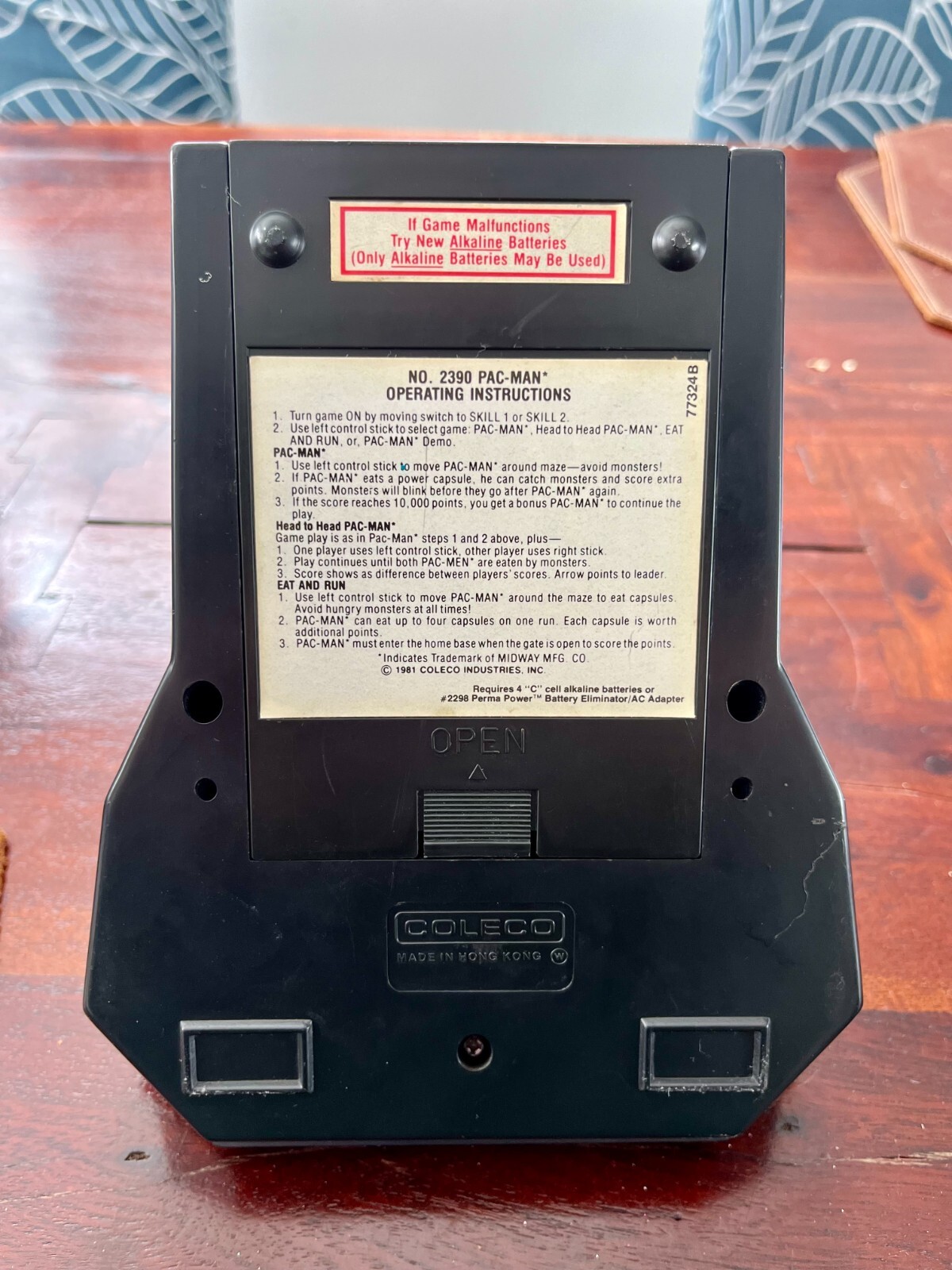 Vintage 1981 COLECO Midway PAC-MAN Mini Arcade Table Top Game WORKS GREAT!