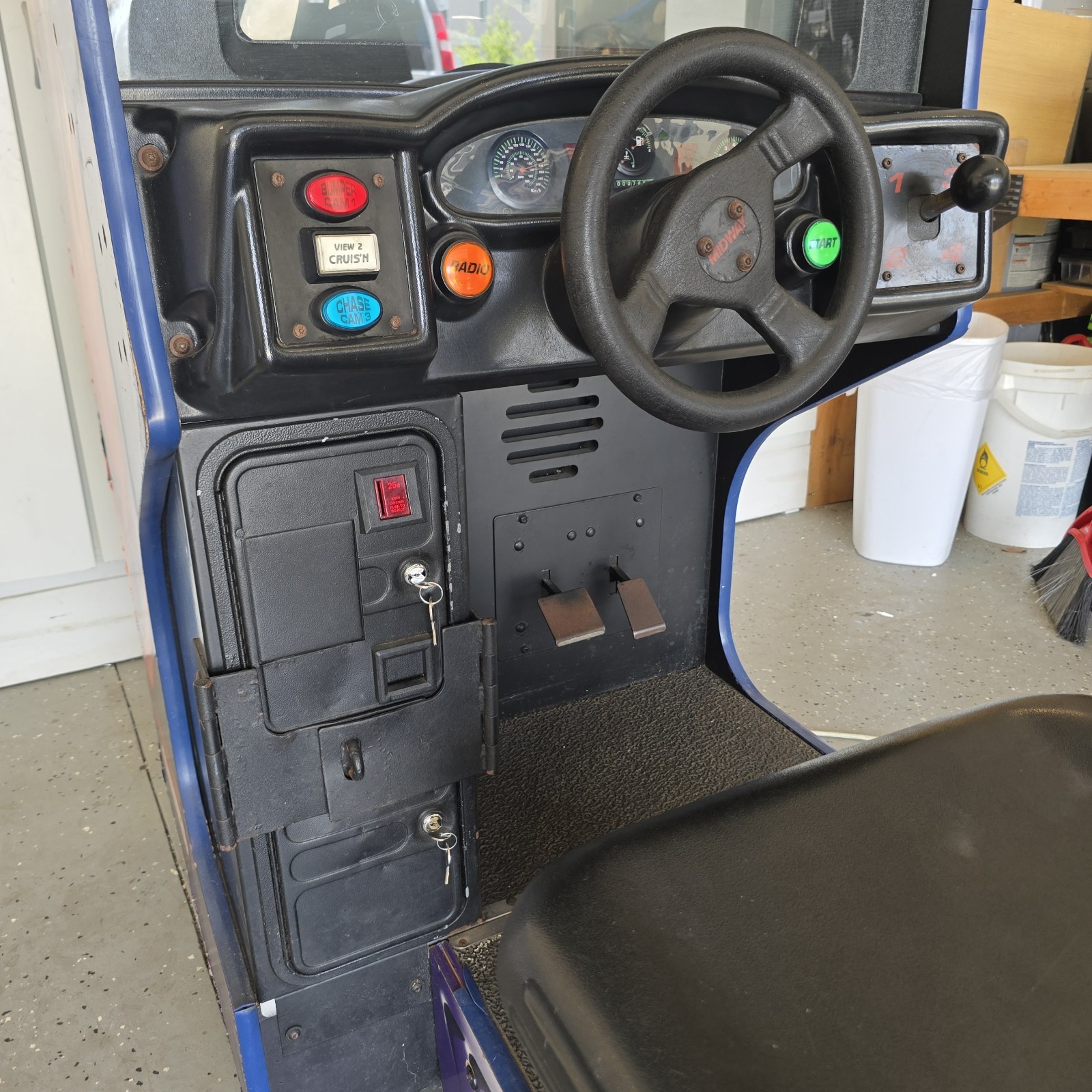 Midway Cruis’n World Sit-Down Driving Arcade Machine Cabinet Original 1996