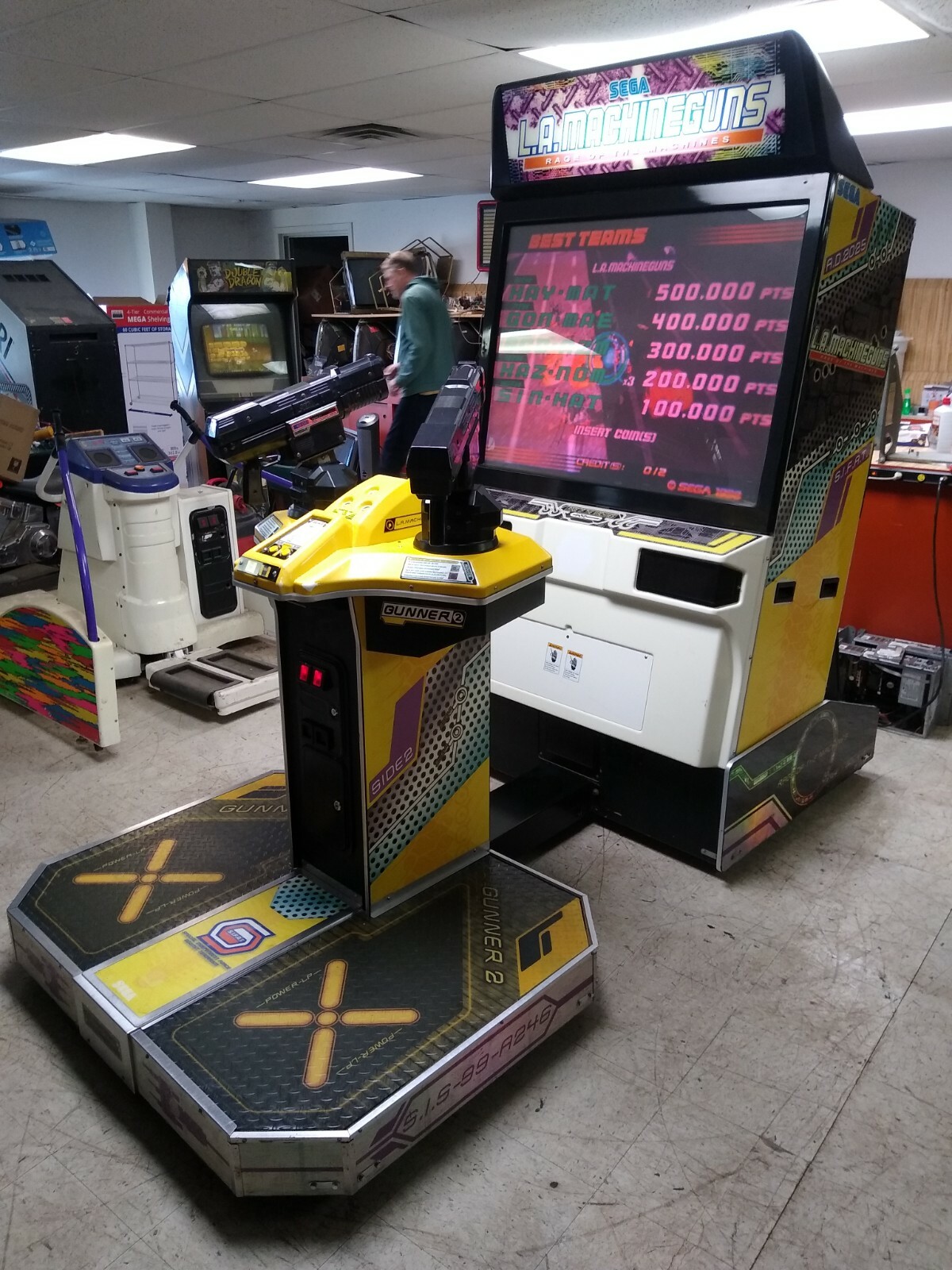 SUPER Nice 1999 Sega L.A. MACHINE GUNS deluxe video arcade game – FREE SHIPPING