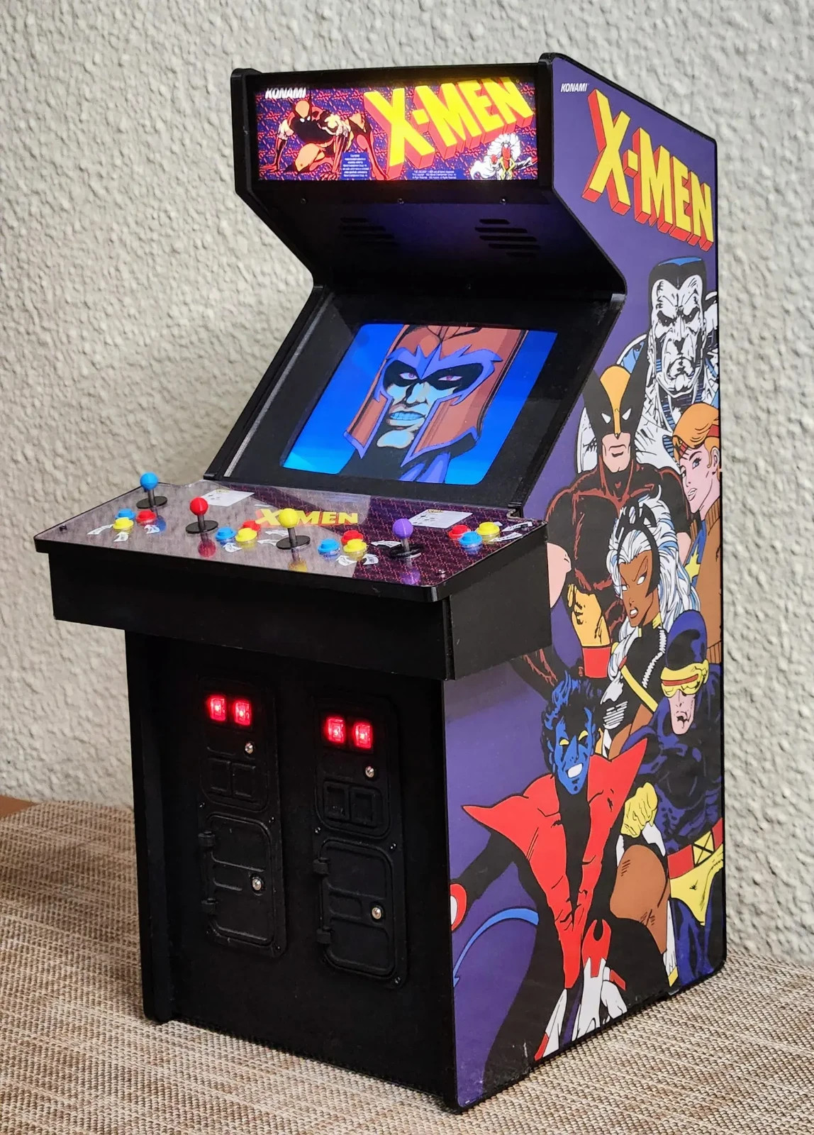 1:4 Scale X-MEN Arcade Cabinet – Playable Miniature