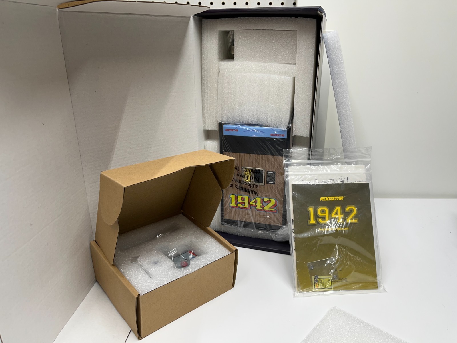 New Wave Toys Replicade 1942 & 1943 1/6 Scale Arcade Machine