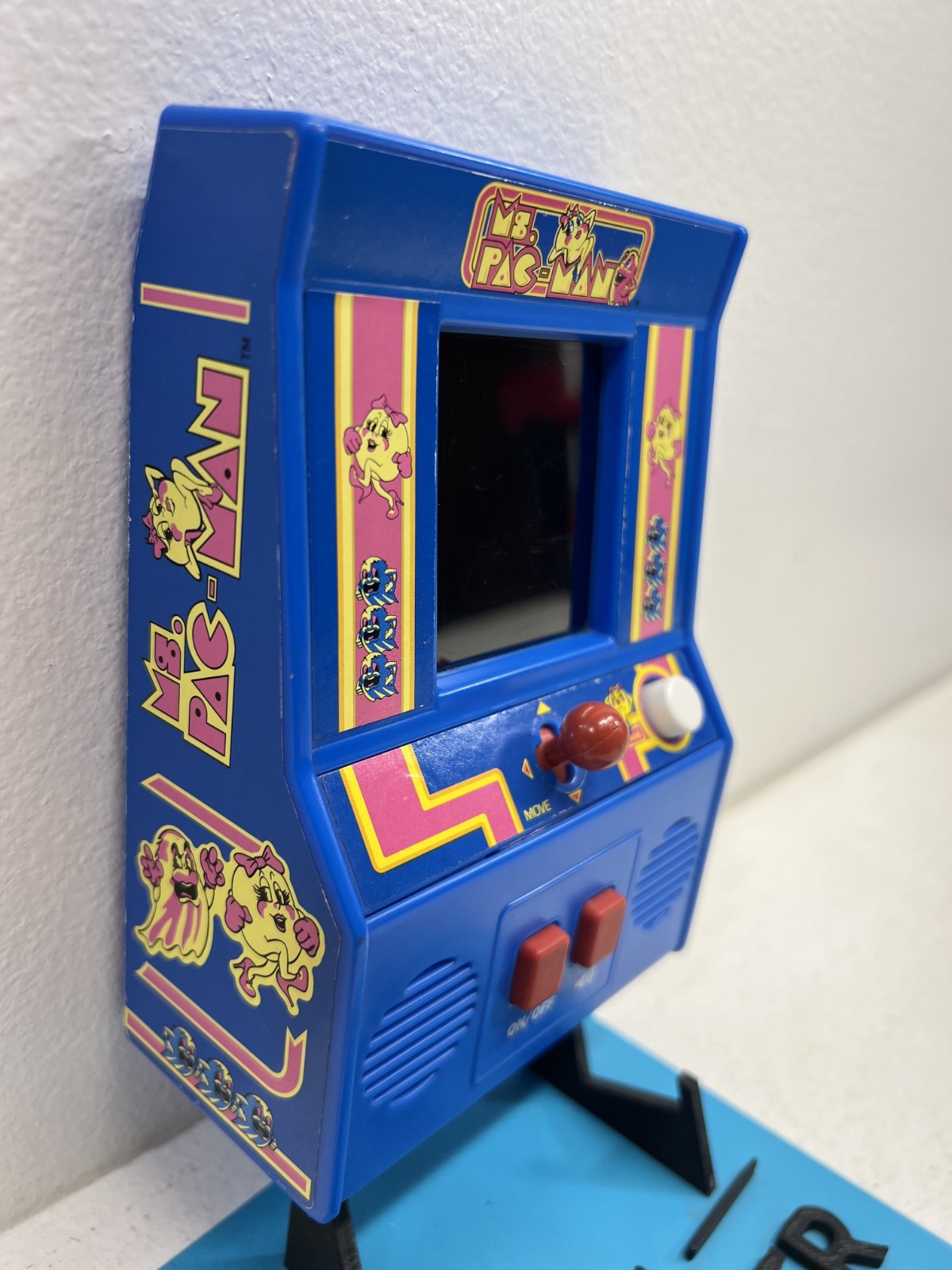 Ms.Pac-man Handheld Retro Mini Arcade Game 2018 Bandai Namco #09614 *Tested*
