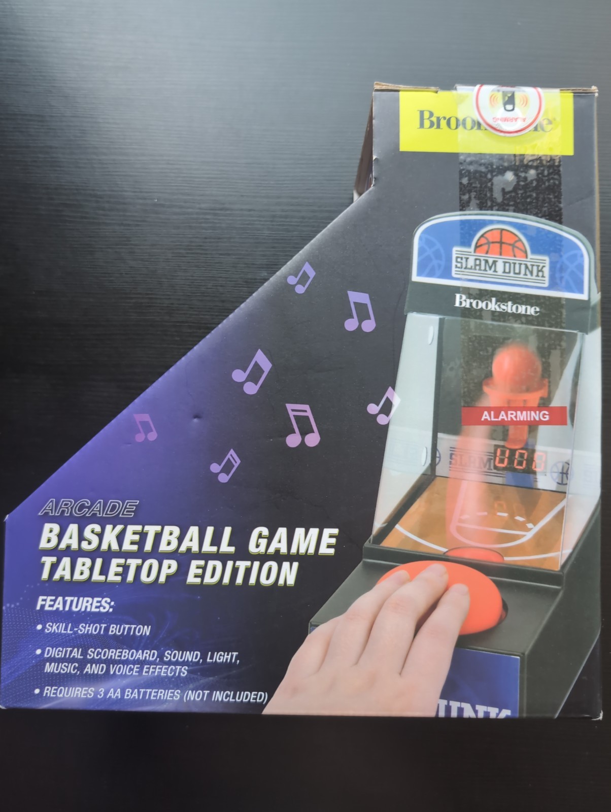 Brookstone Slam Dunk Tabletop Basketball Game Digital Scoreboard New Sealed