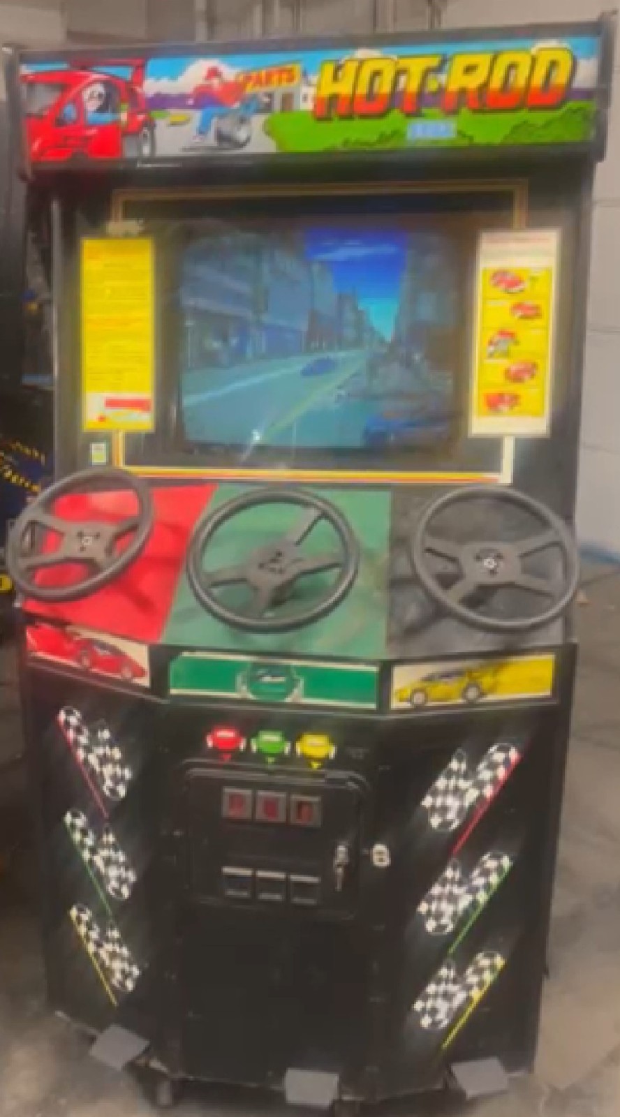 HOT ROD ARCADE MACHINE by SEGA (Excellent Condition) *RARE*