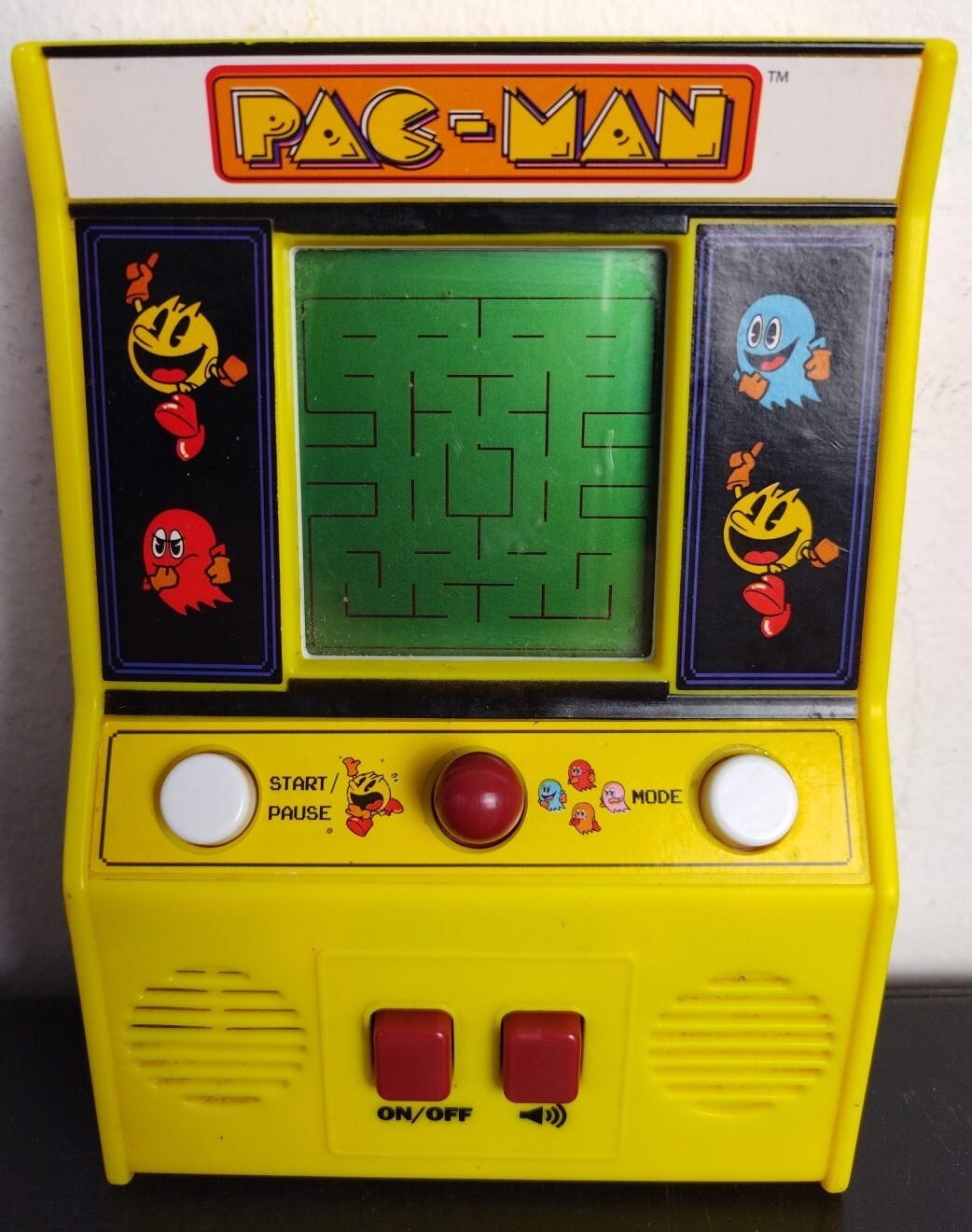 Mini Pac-man Electronic Arcade Video Game Bandai # 09521 WORKS!
