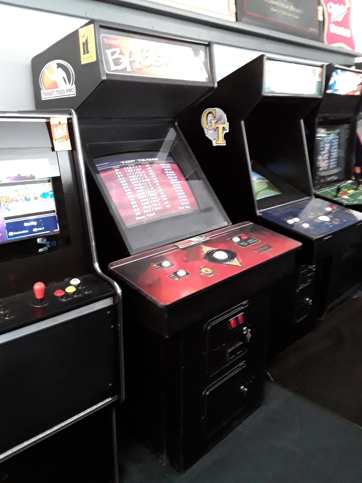 Target Toss Pro-Bags Video Arcade Game by IT