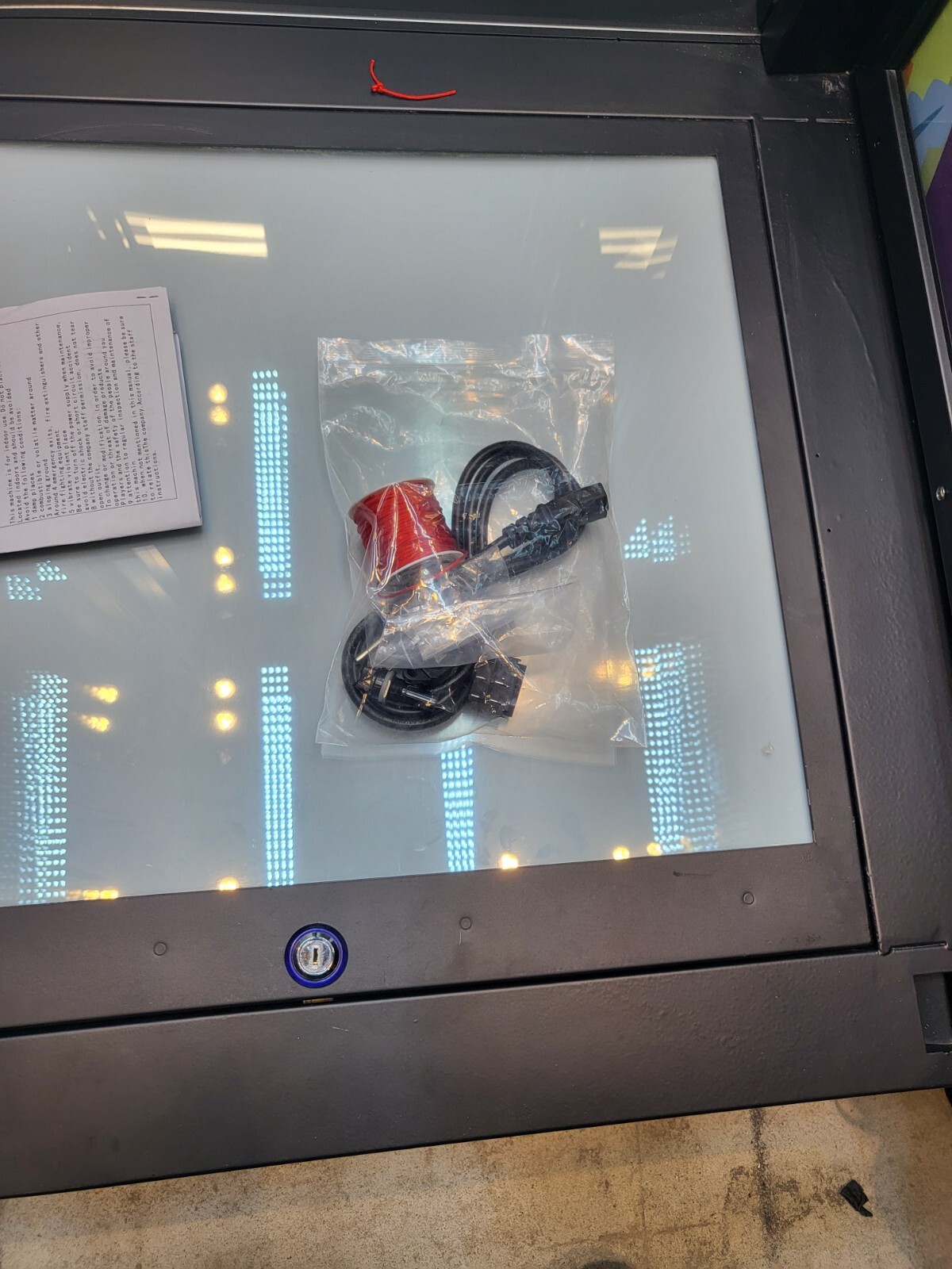 TOY PLUSH CUT TO WIN PRIZE ARCADE CRANE MACHINE ( SHIPPING)