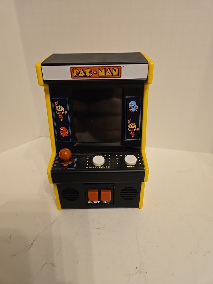 Pac-Man Mini Arcade Replica by Basic Fun Bandai Namco Battery Operated #09562