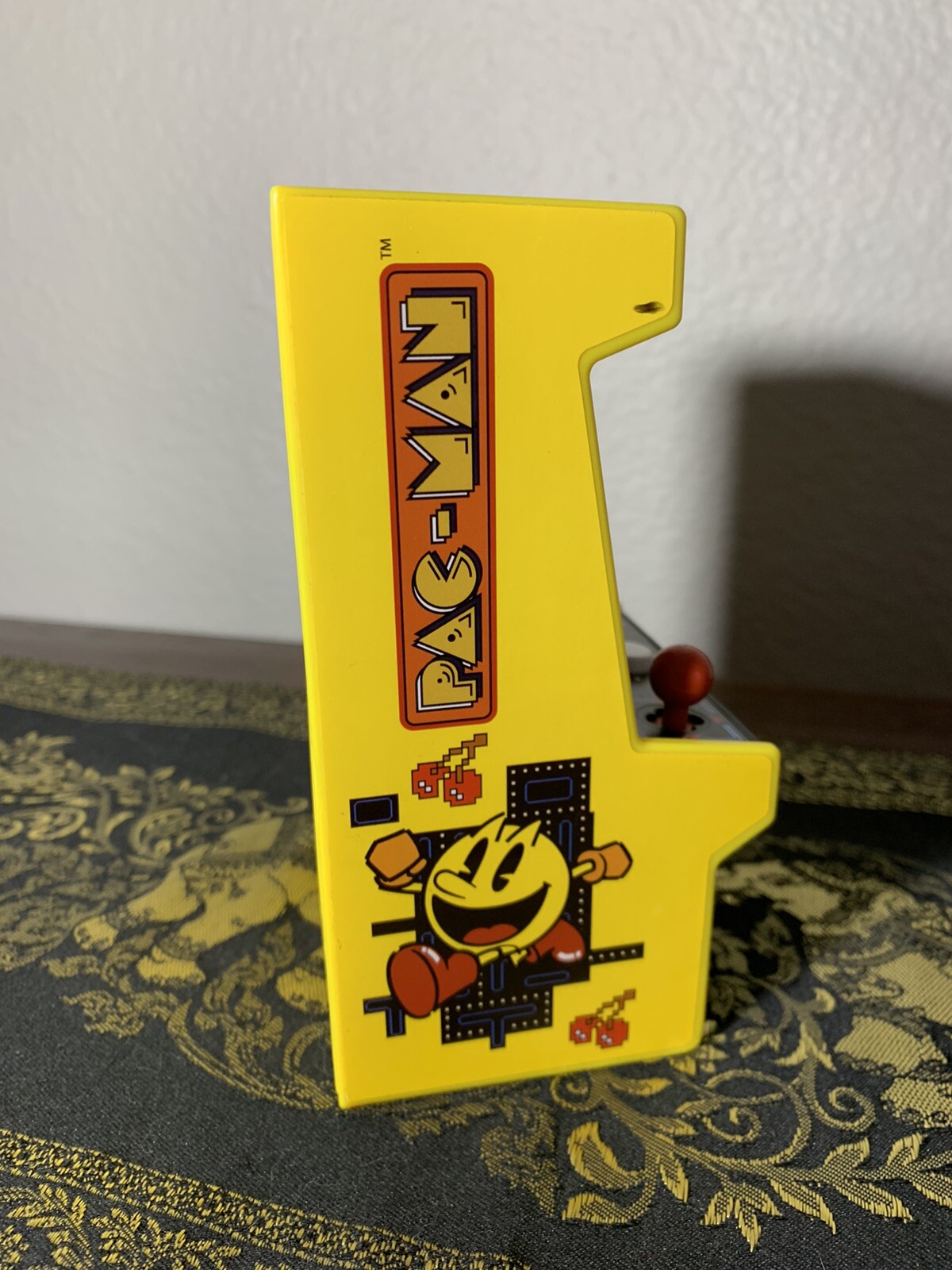 Bandai/Namco Pac-man Handheld Mini Arcade Retro Pacman Video Game Machine Toy