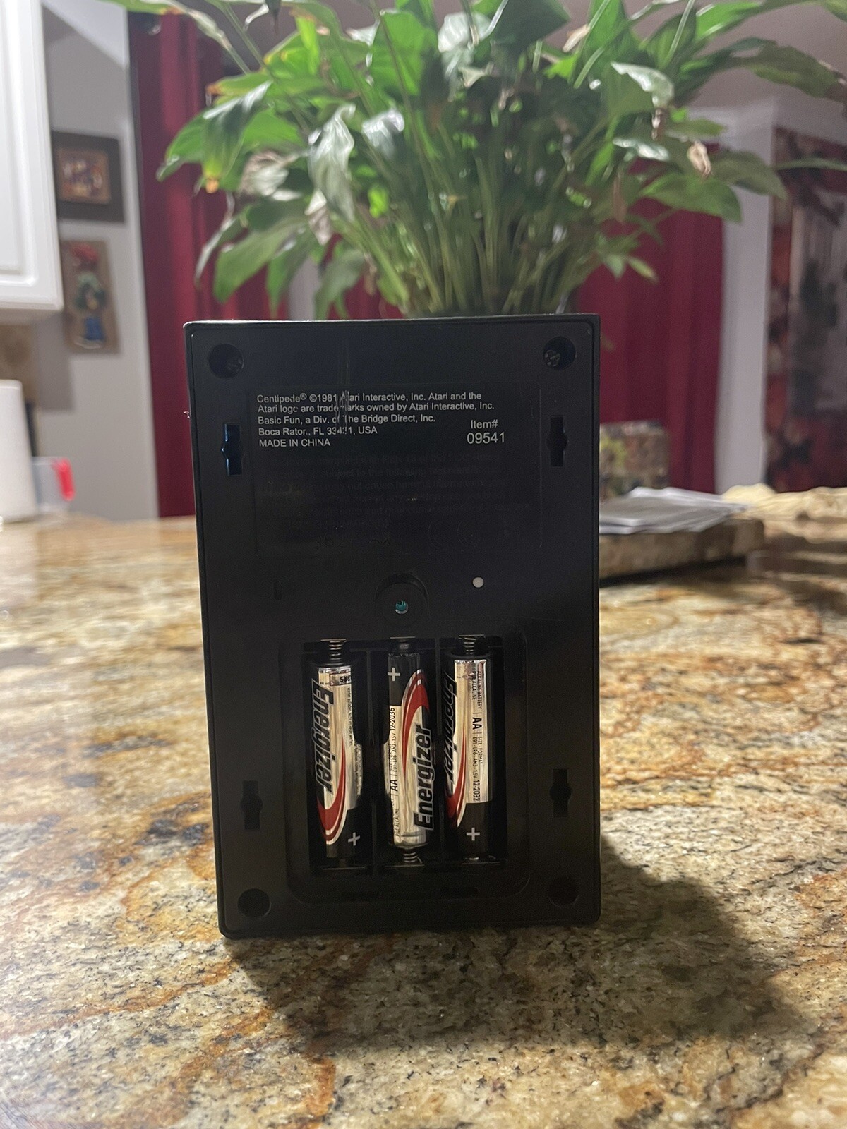 No Battery Plate Centipede Arcade Machine 1981 Black – WORKS