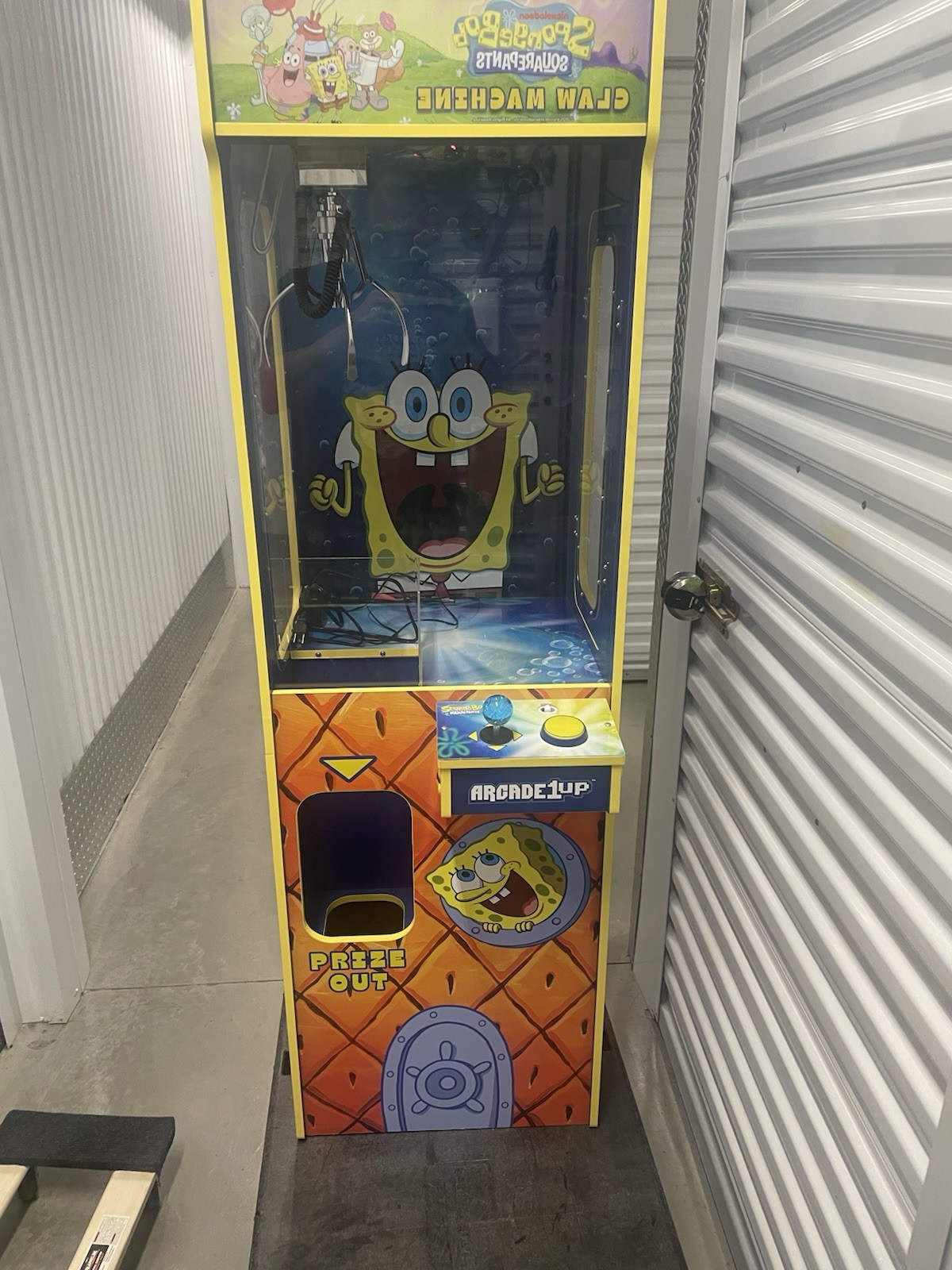 Arcade 1Up SpongeBob SquarePants Claw Machine (Lightly Used)