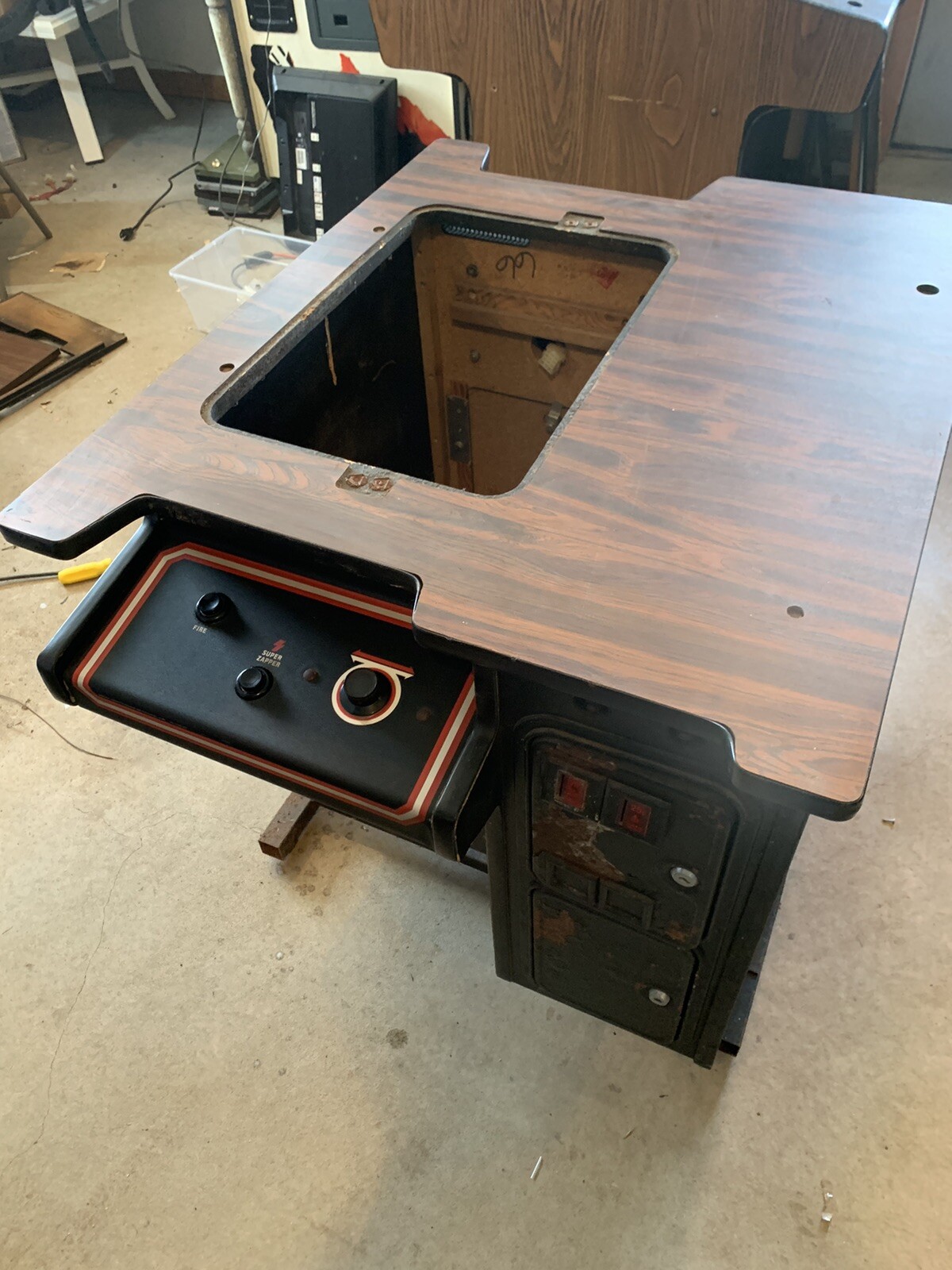 Empty Vector Cocktail Arcade Cabinets Space Duel, Tempest