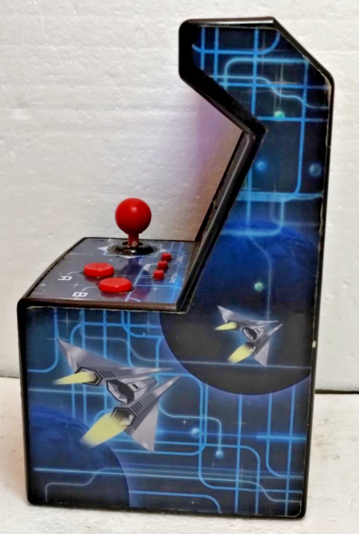 My Arcade – DGUN-2577 Retro Machine: Mini Video Game Arcade Cabinet – 200 Games