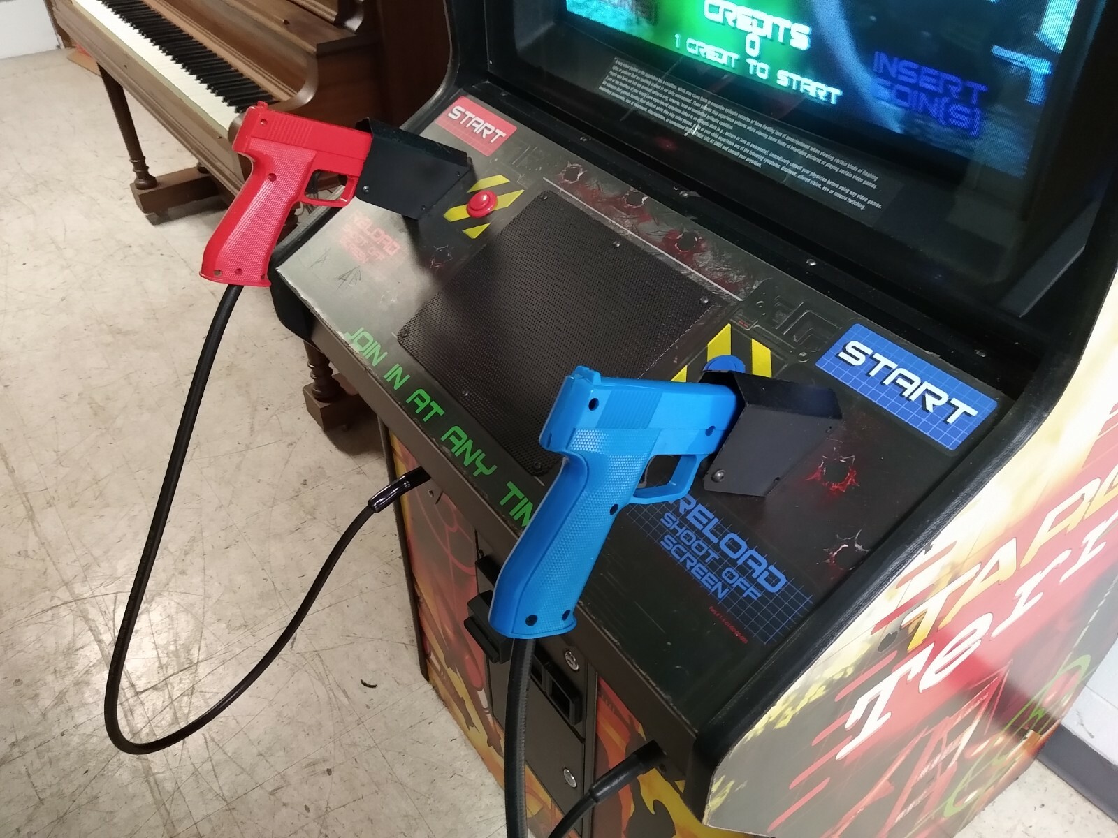 NICE 2004 Raw Thrills TARGET TERROR shooting video arcade game – FREE SHIPPING